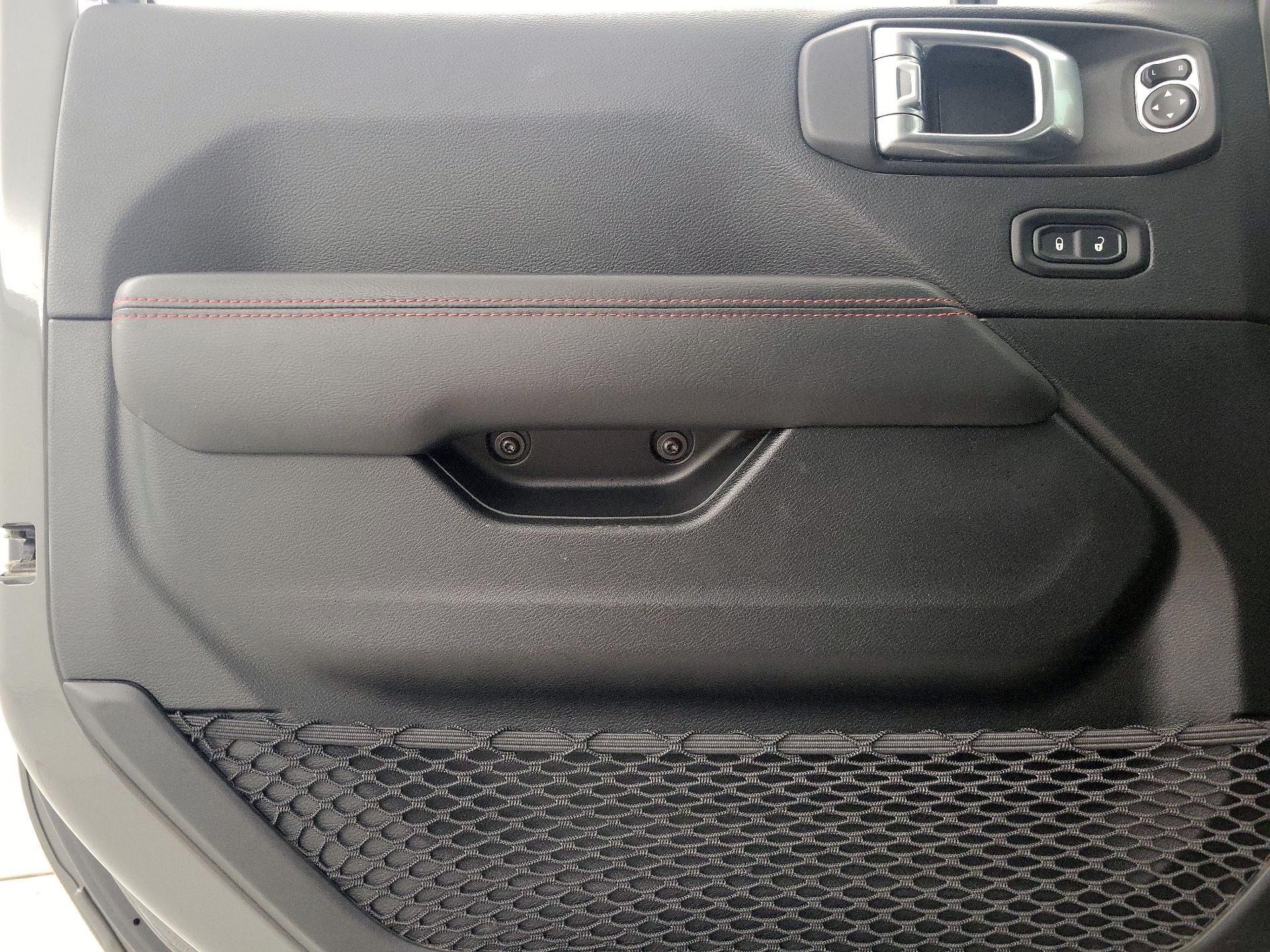 Thumbnail: 2021 Jeep Gladiator - 12