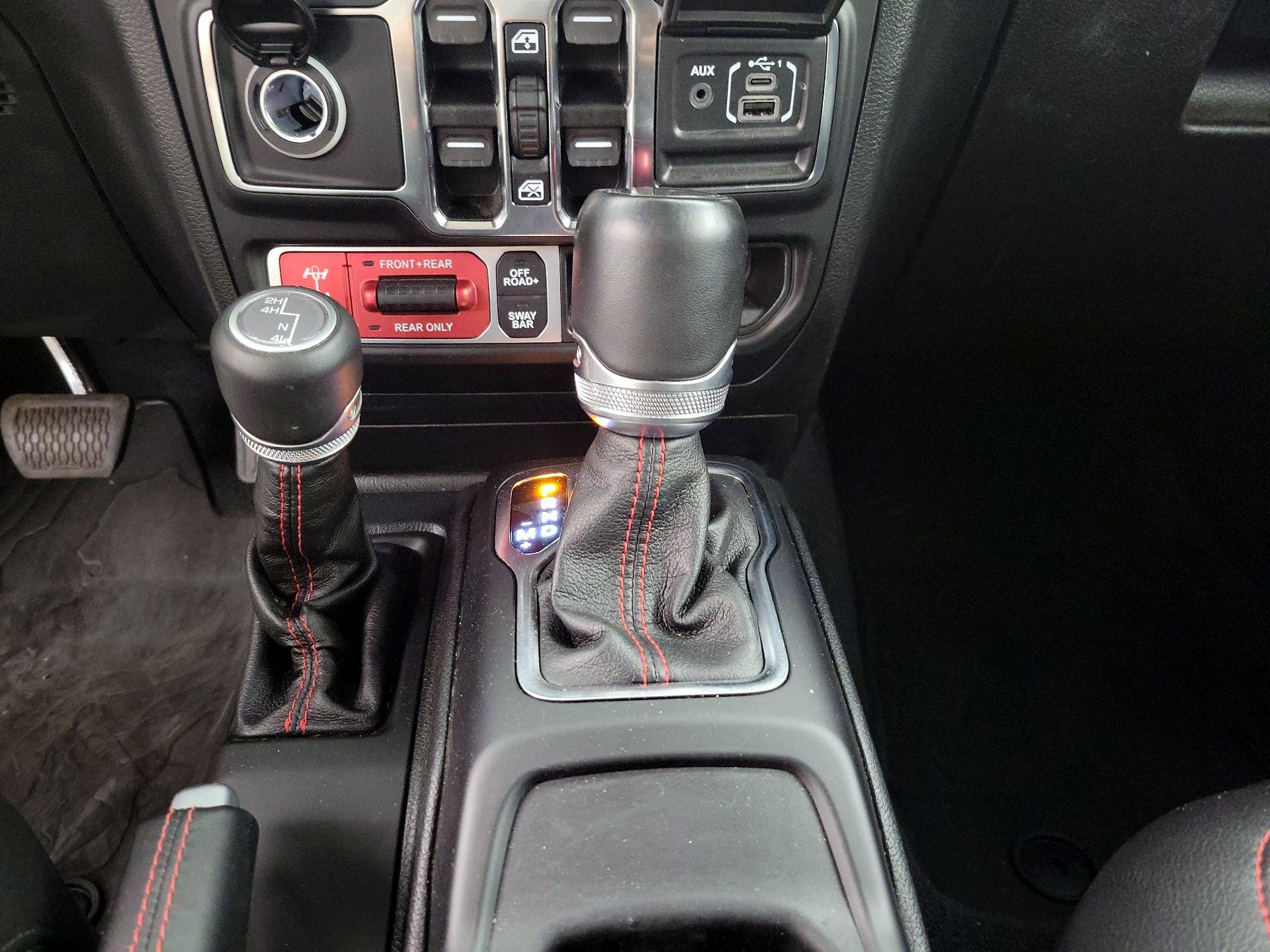 Thumbnail: 2021 Jeep Gladiator - 17