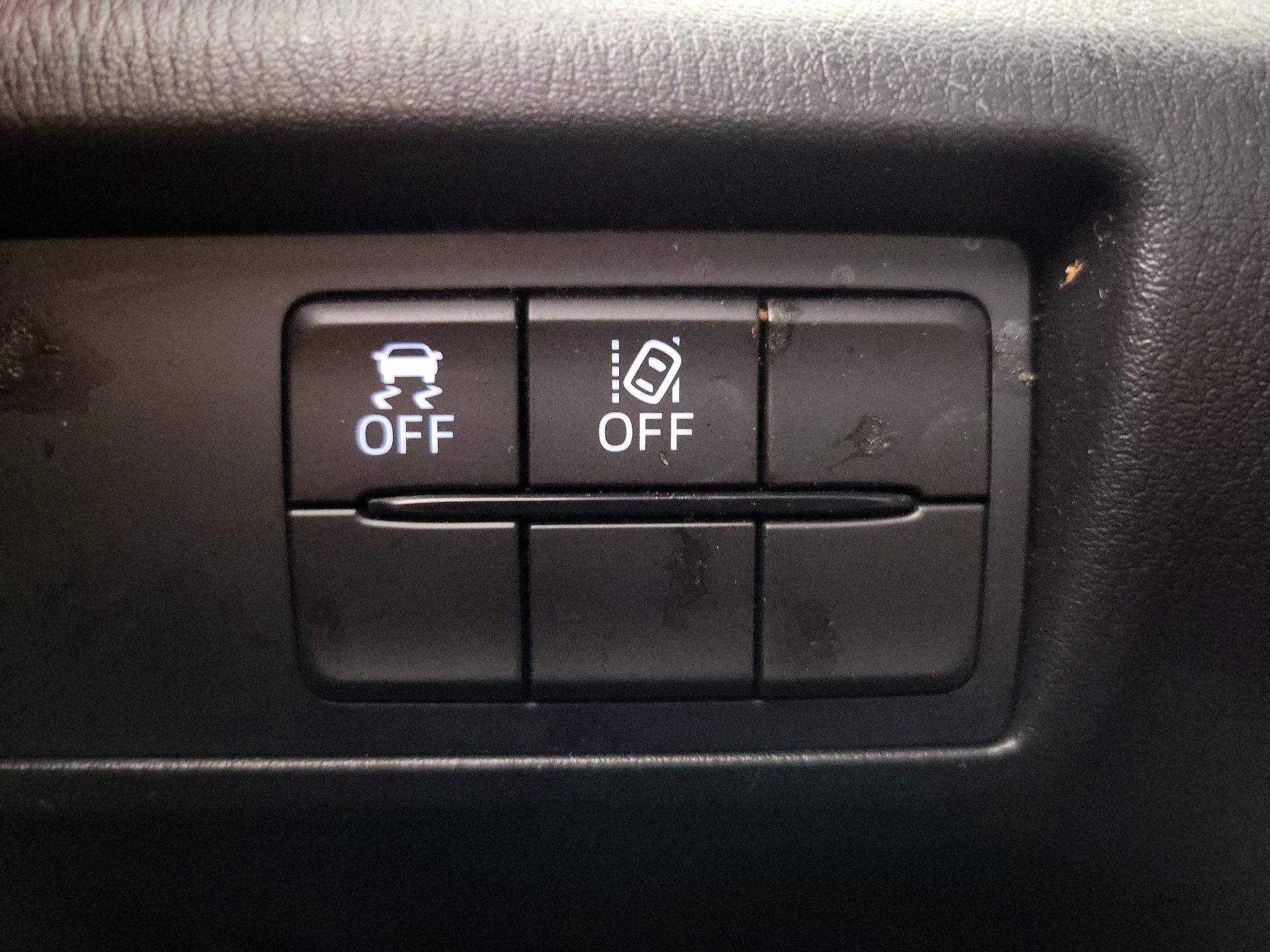 Thumbnail: 2022 Mazda MX-5 Miata - 13