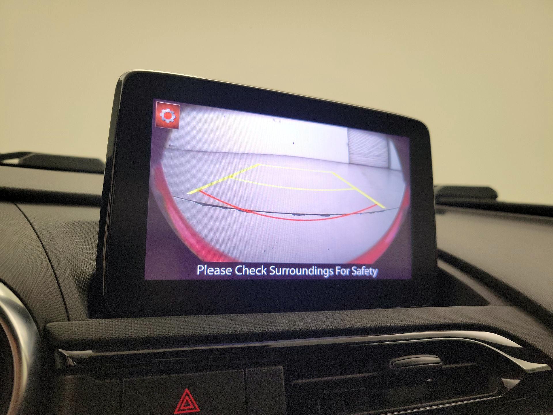 Thumbnail: 2022 Mazda MX-5 Miata - 14