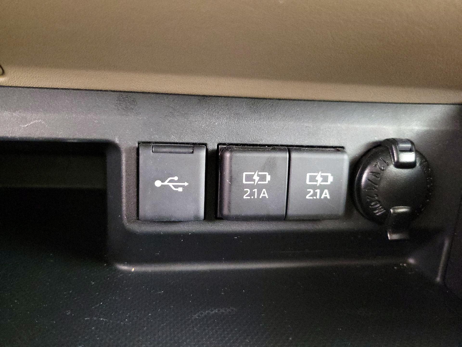 Thumbnail: 2021 Toyota Highlander - 18