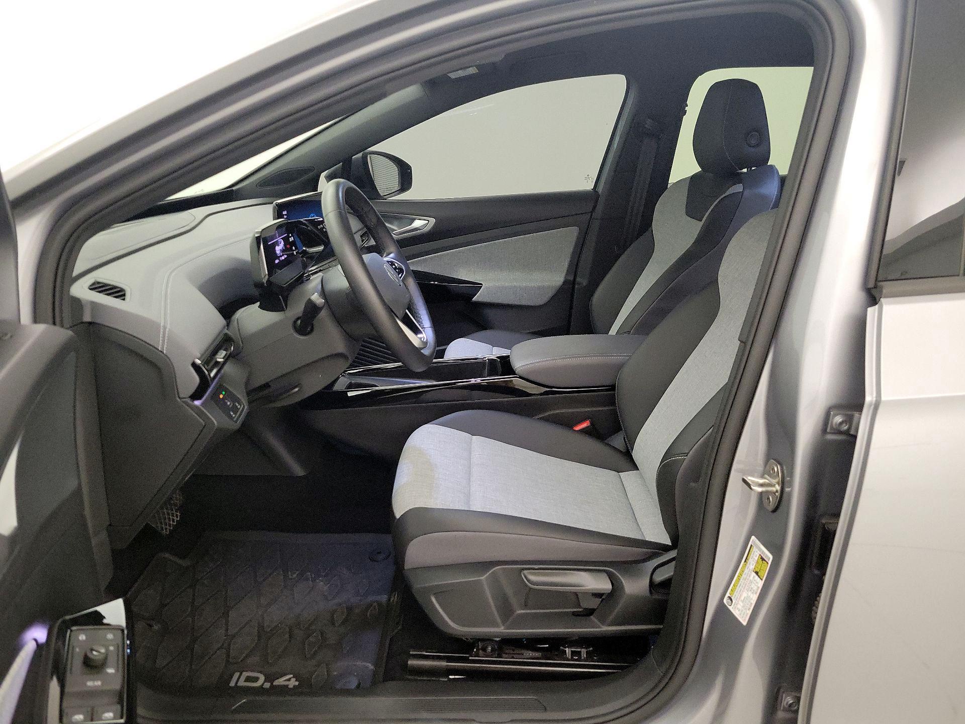 Thumbnail: 2023 Volkswagen ID.4 - 11