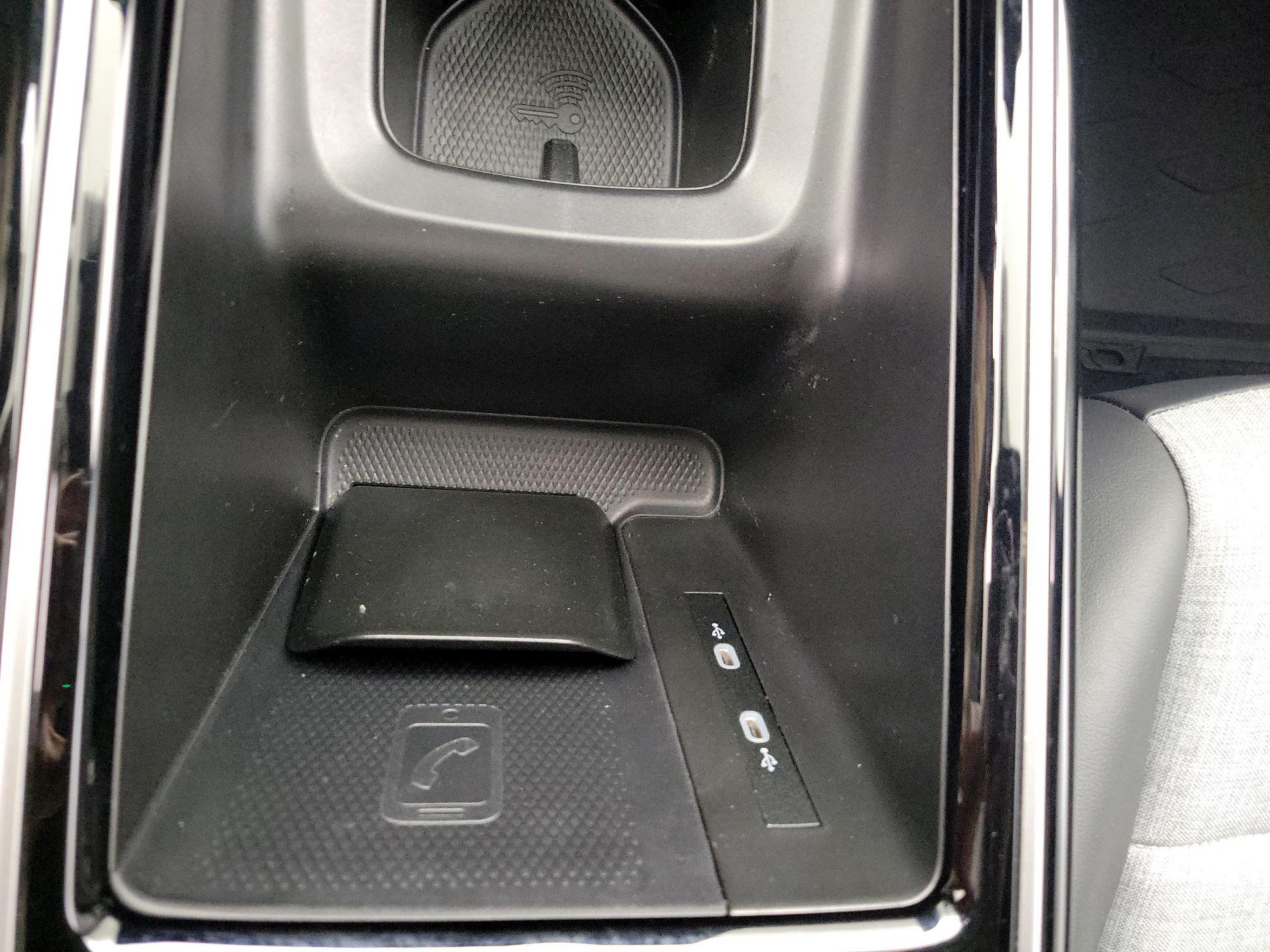 Thumbnail: 2023 Volkswagen ID.4 - 18