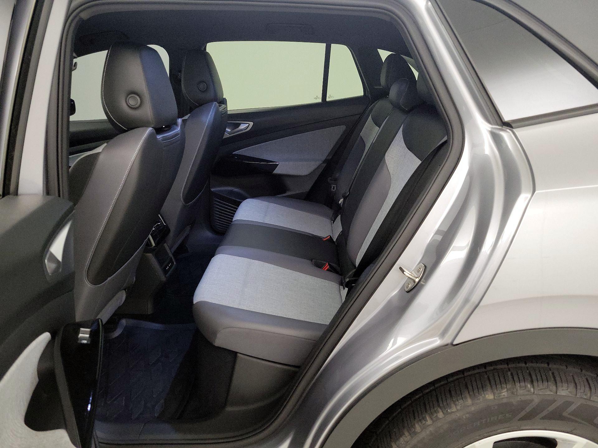 Thumbnail: 2023 Volkswagen ID.4 - 19