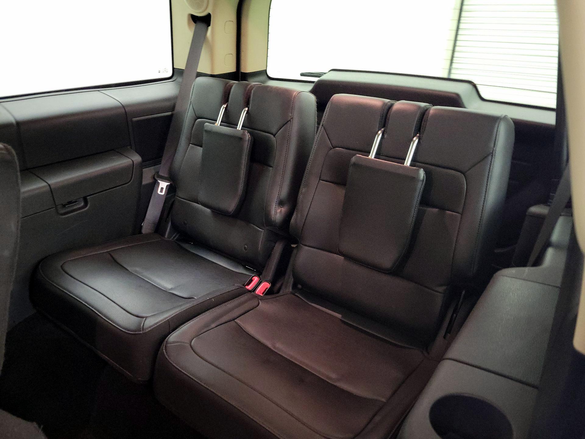 Thumbnail: 2019 Ford Flex - 18
