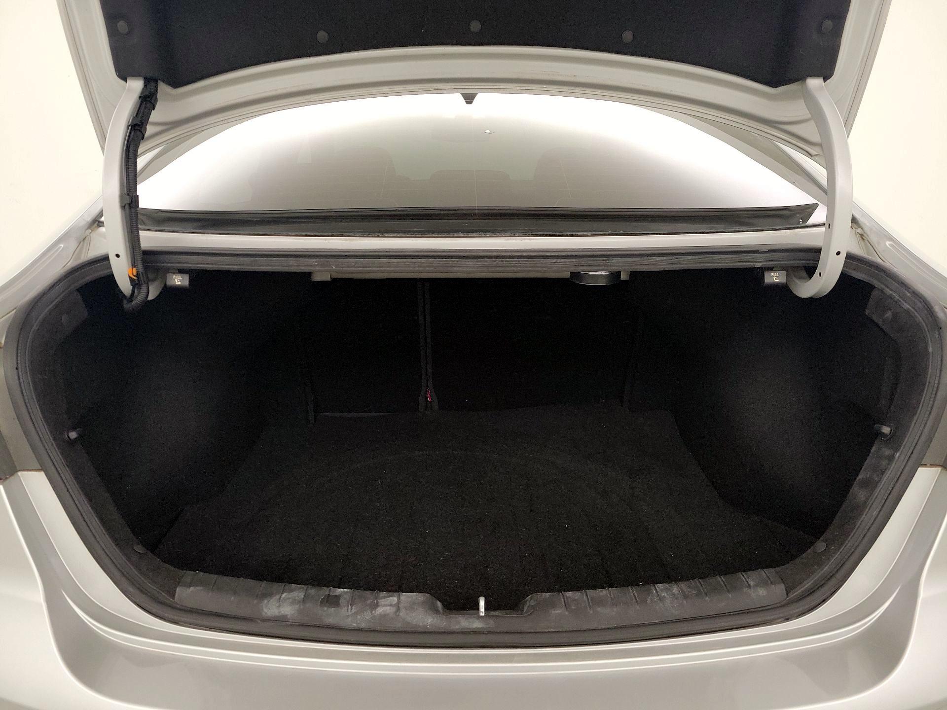Thumbnail: 2018 Hyundai Elantra - 20