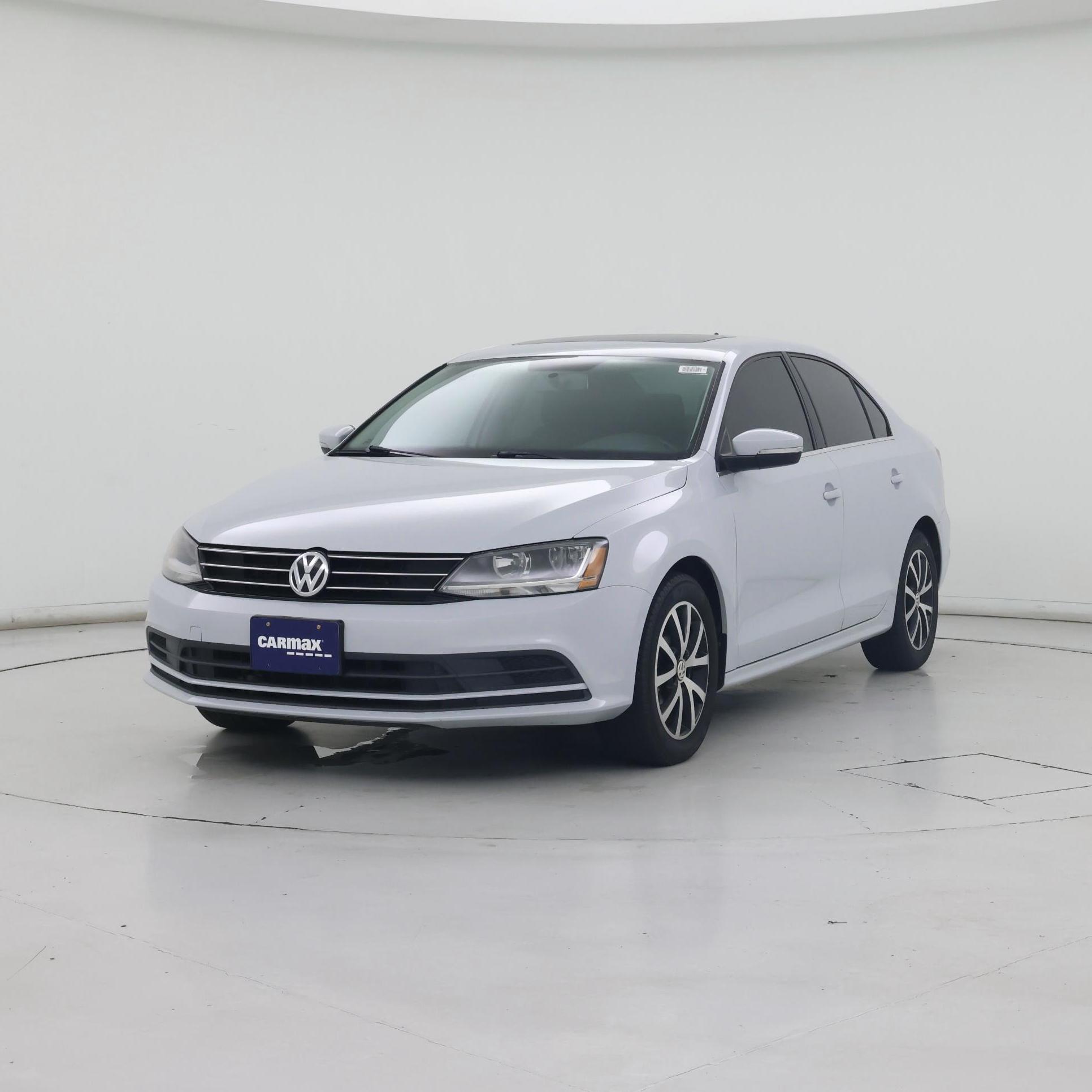 Thumbnail: 2017 Volkswagen Jetta - 4
