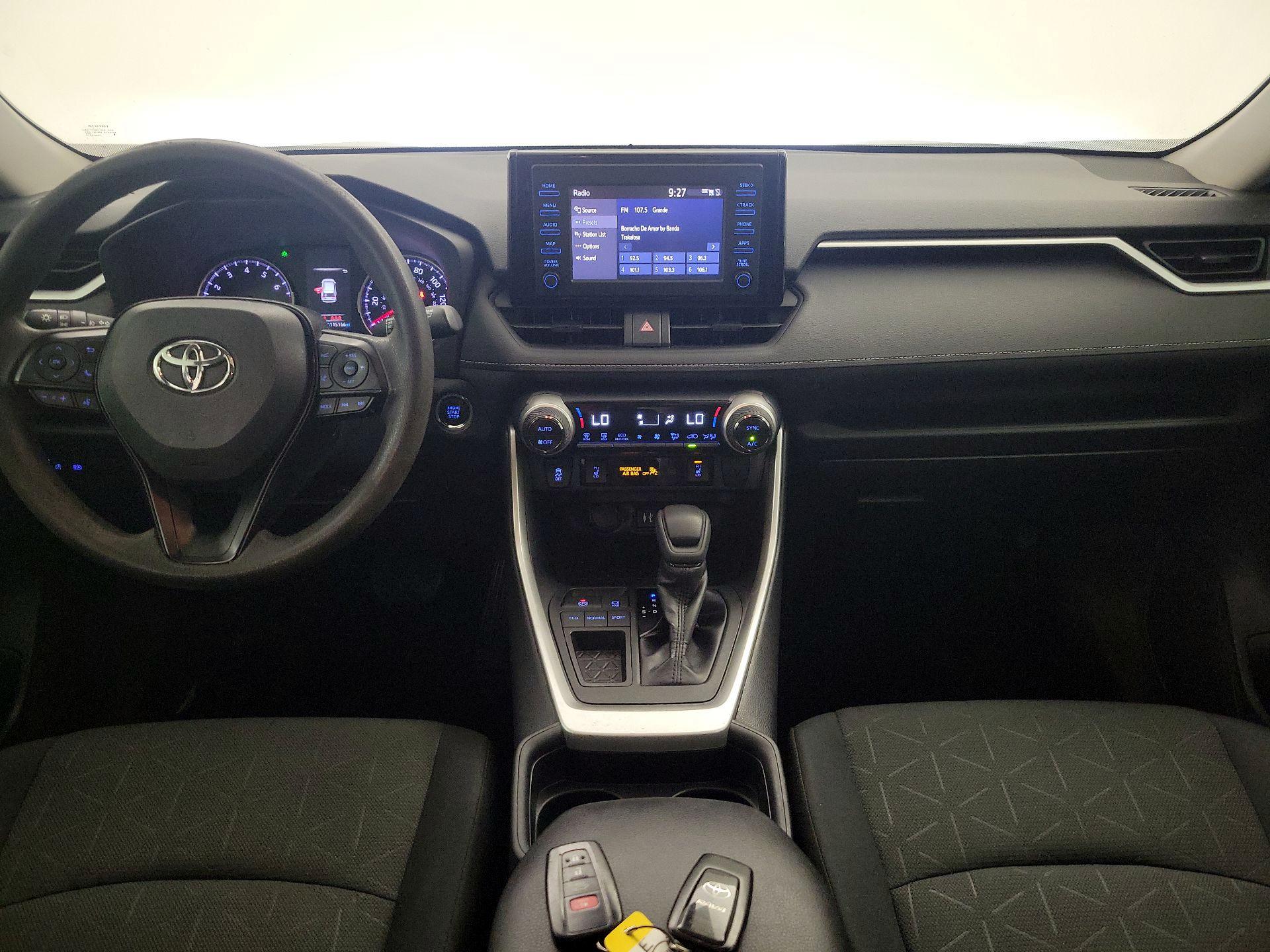 Thumbnail: 2019 Toyota RAV4 - 9