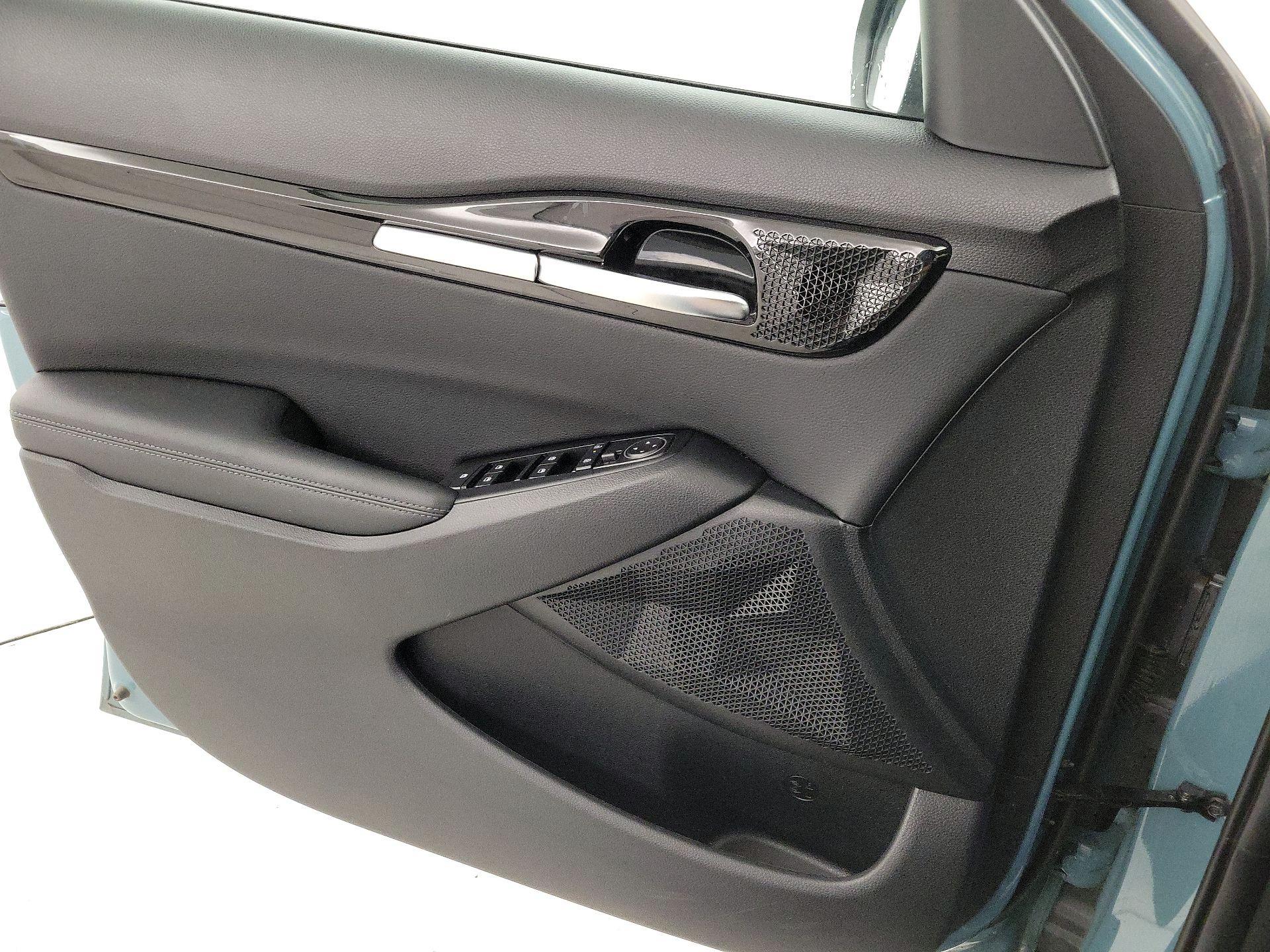 Thumbnail: 2024 Kia Seltos - 12