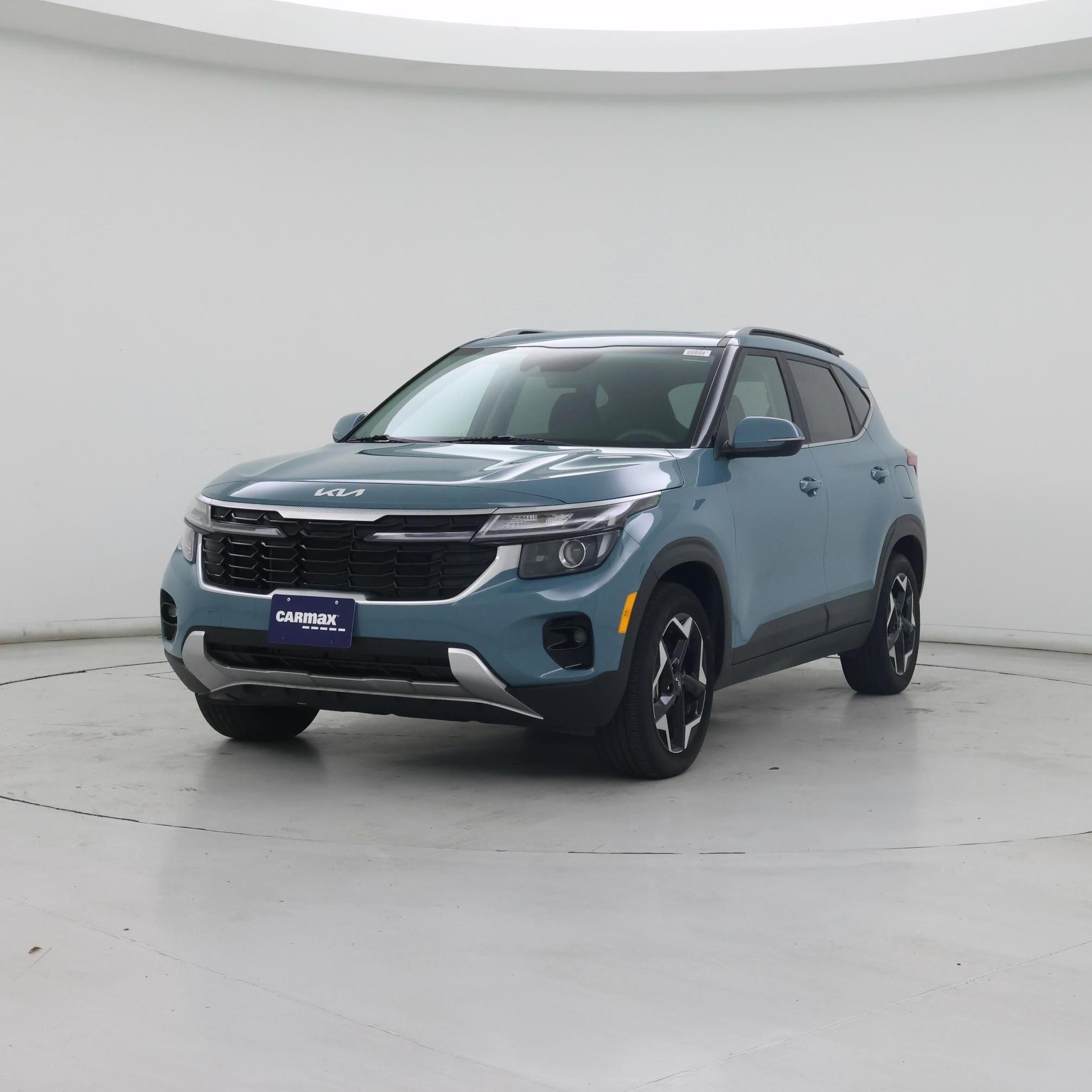 Thumbnail: 2024 Kia Seltos - 4