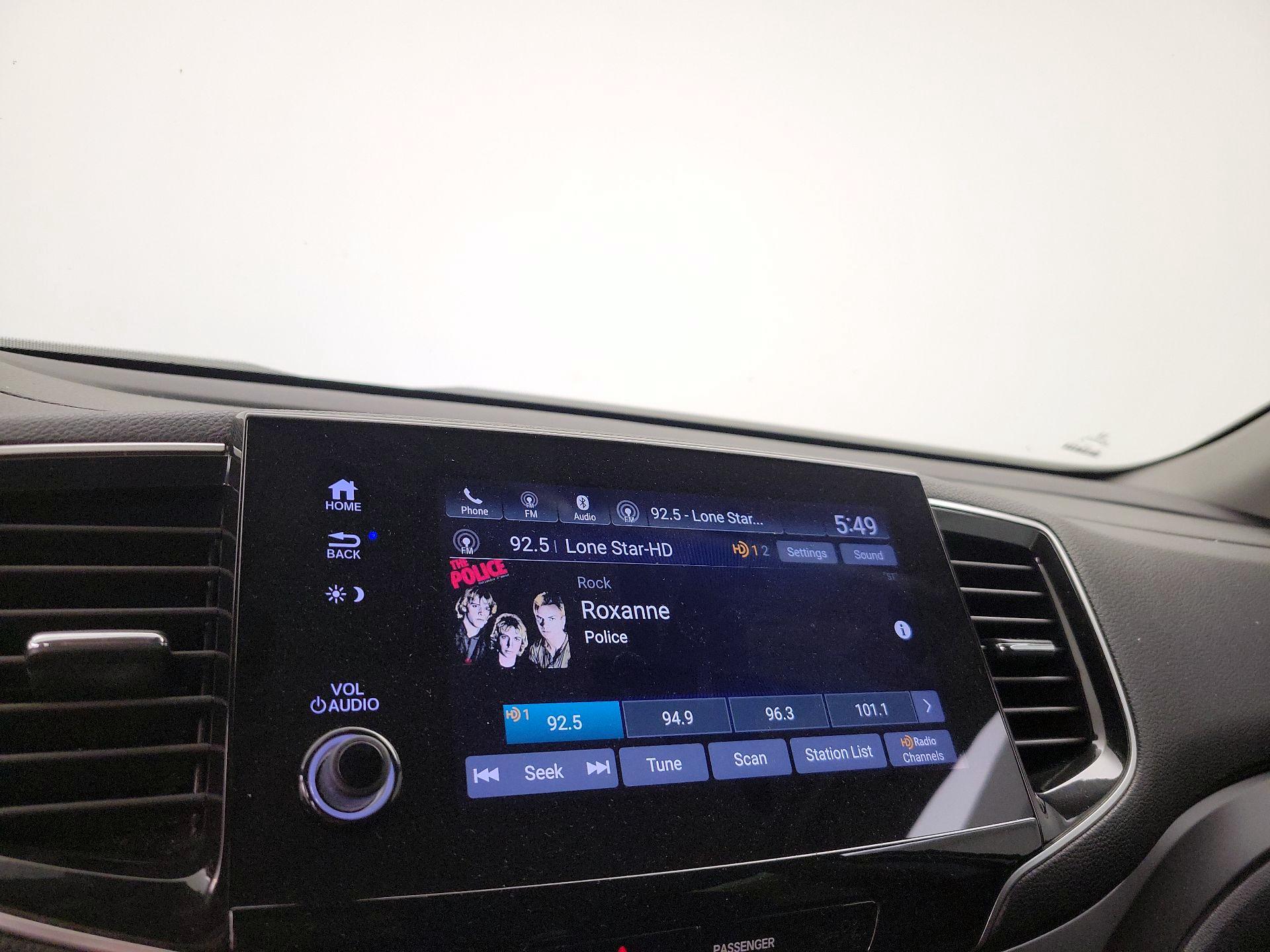 Thumbnail: 2019 Honda Pilot - 15