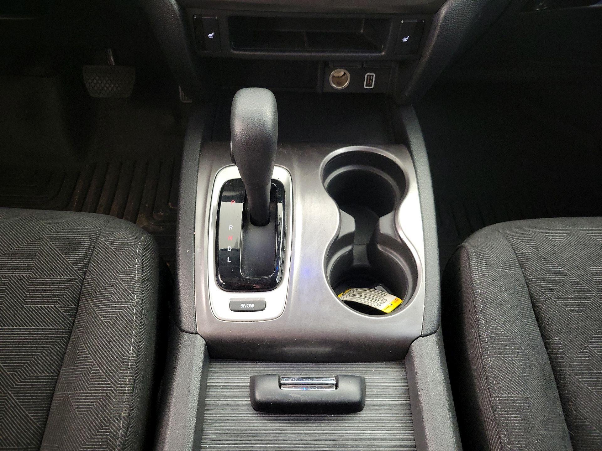 Thumbnail: 2019 Honda Pilot - 17
