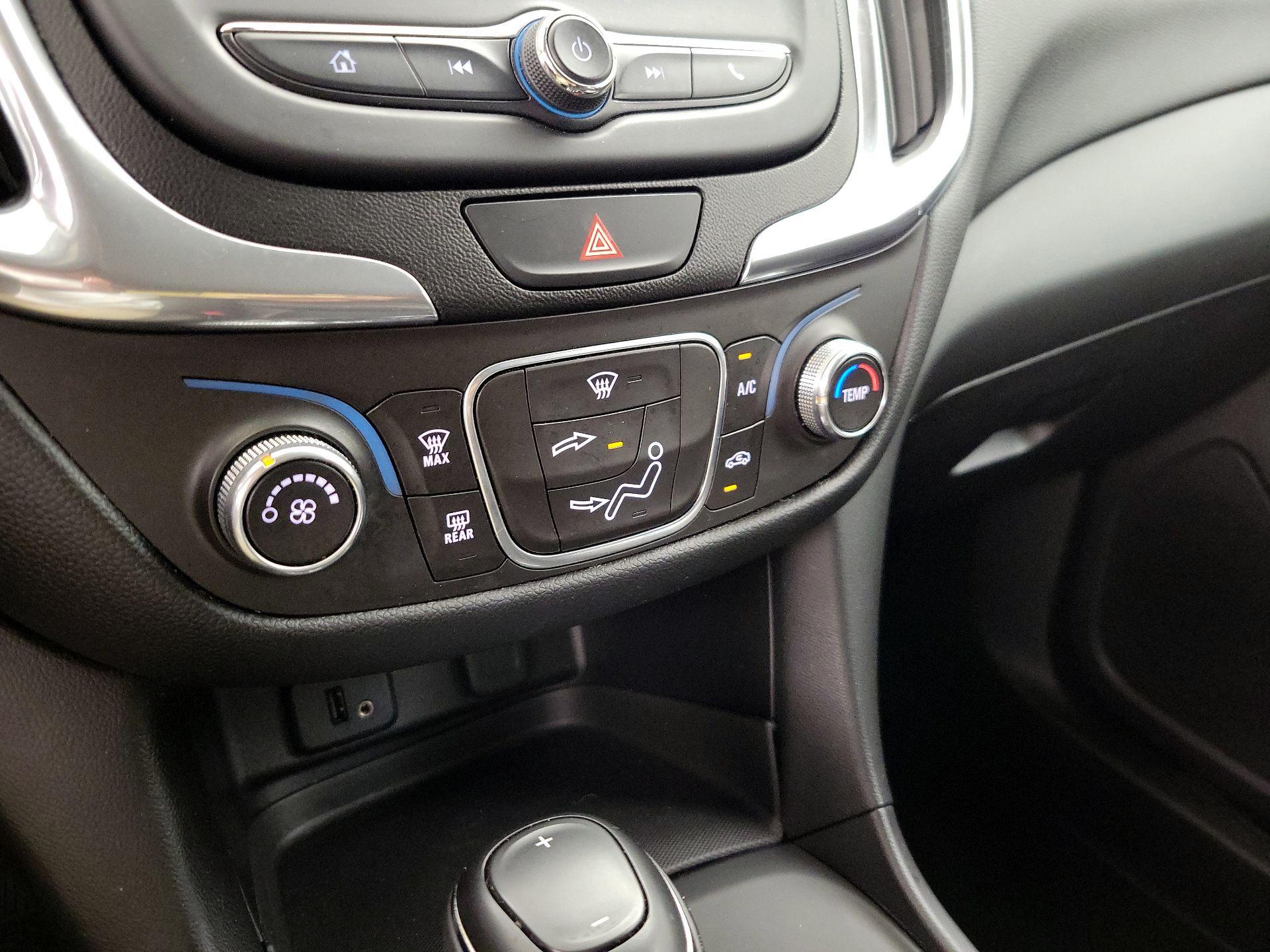 Thumbnail: 2018 Chevrolet Equinox - 16