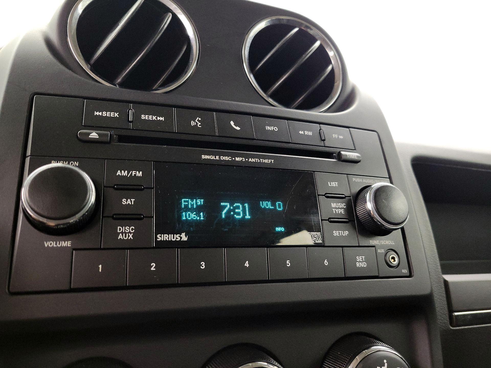 Thumbnail: 2016 Jeep Patriot - 13