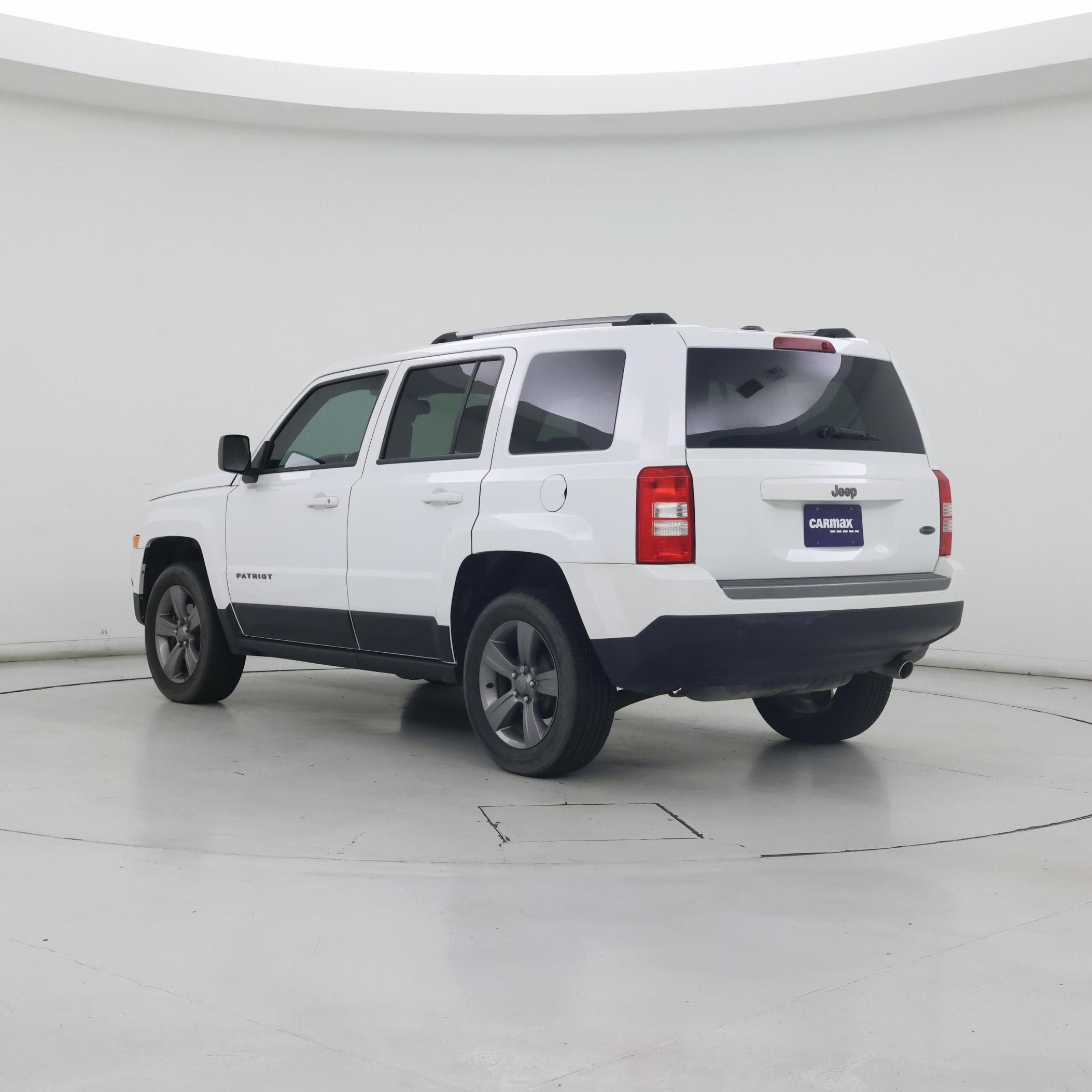 Thumbnail: 2016 Jeep Patriot - 2