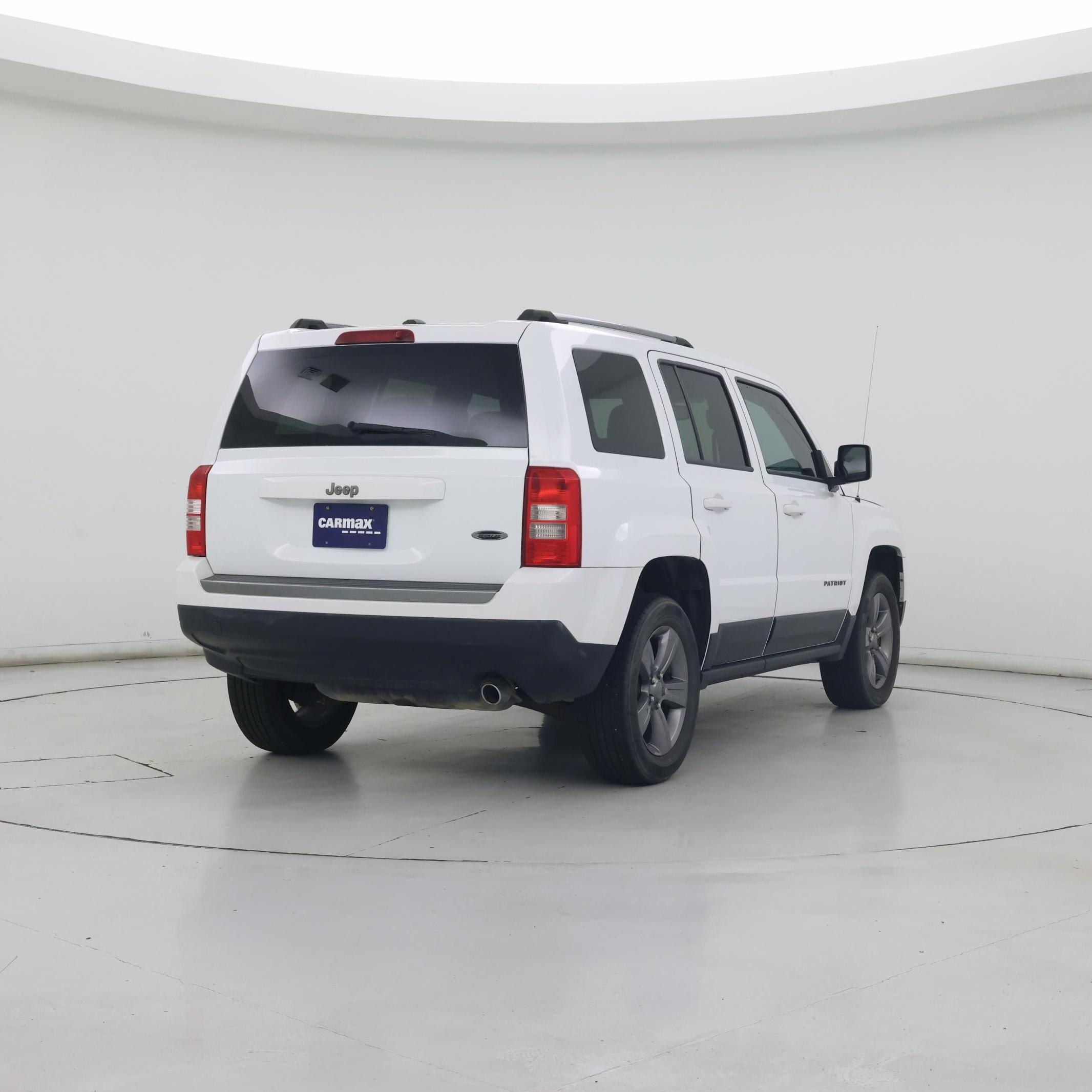 Thumbnail: 2016 Jeep Patriot - 8