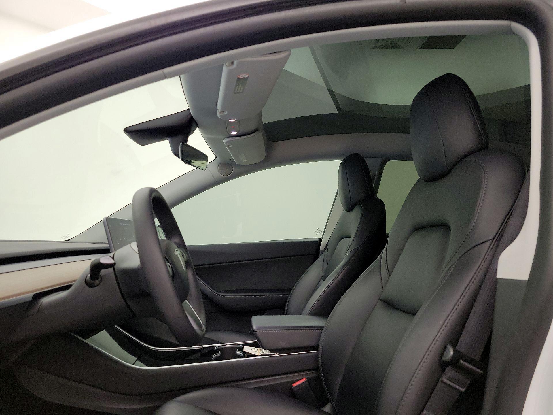 Thumbnail: 2021 Tesla Model Y - 17