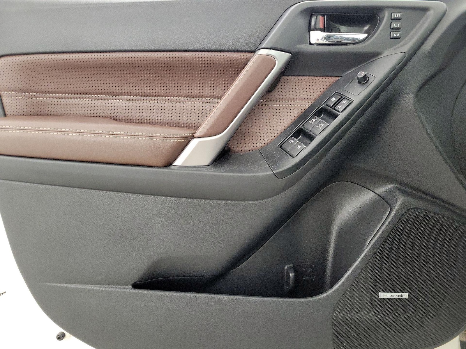 2017 Subaru Forester Touring - Photo 13