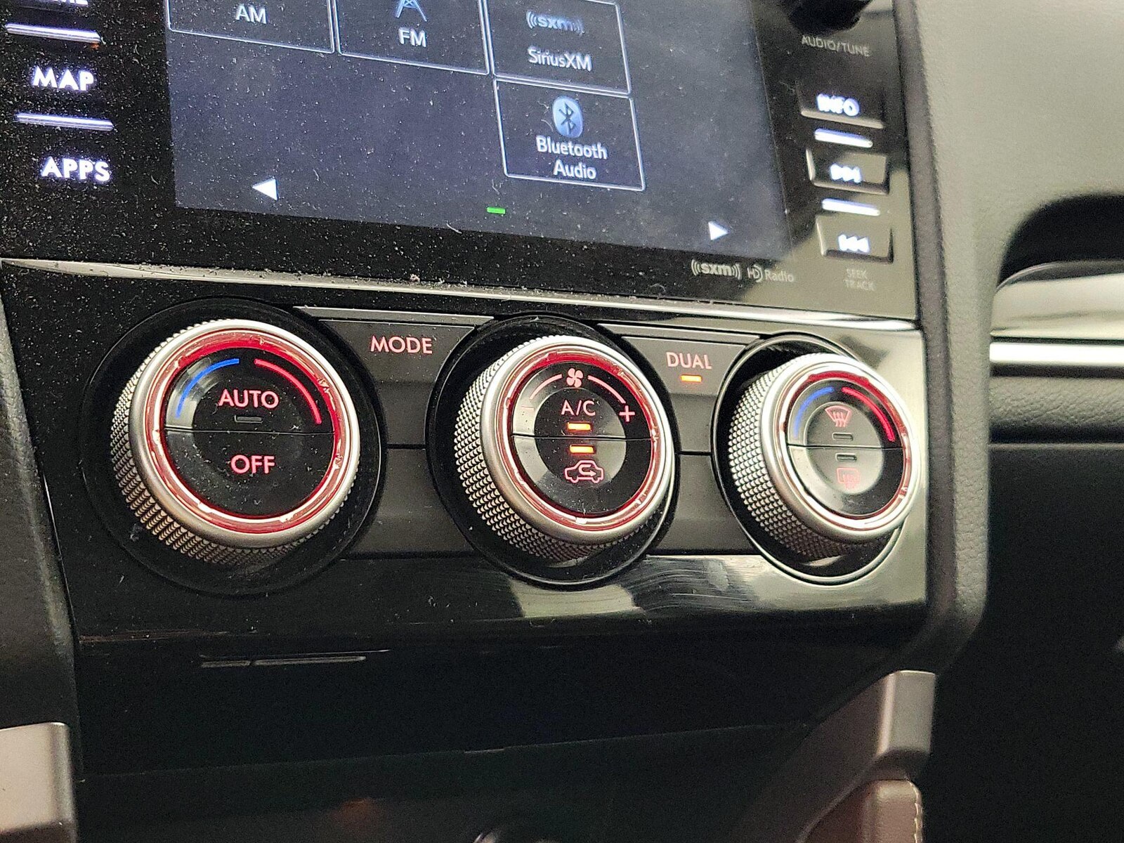 2017 Subaru Forester Touring - Photo 17