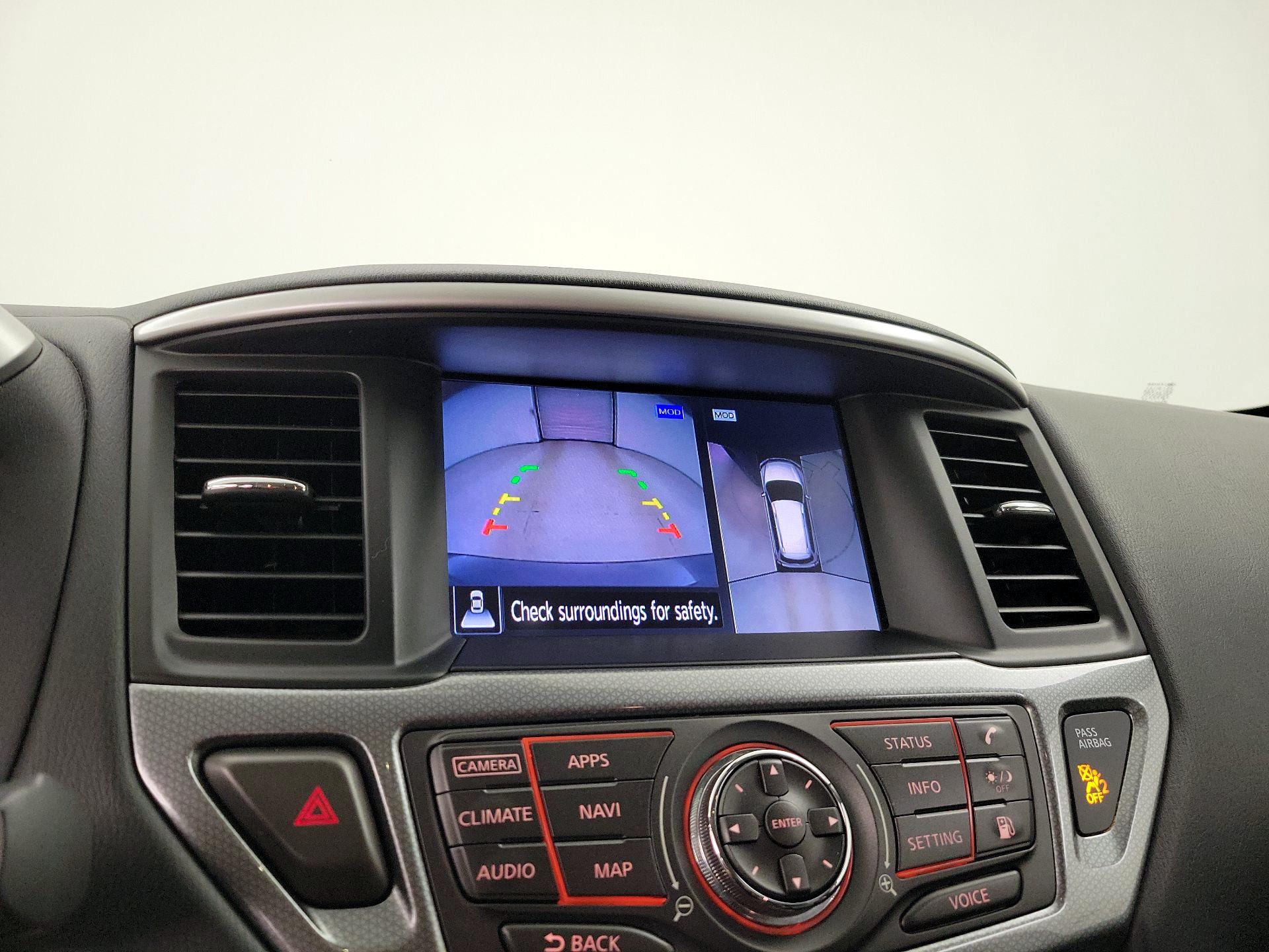 Thumbnail: 2020 Nissan Pathfinder - 15