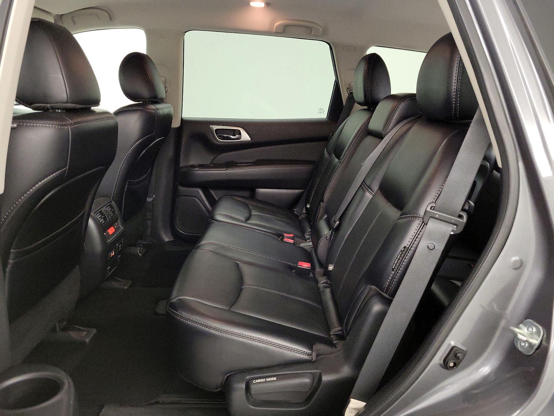 Thumbnail: 2020 Nissan Pathfinder - 19