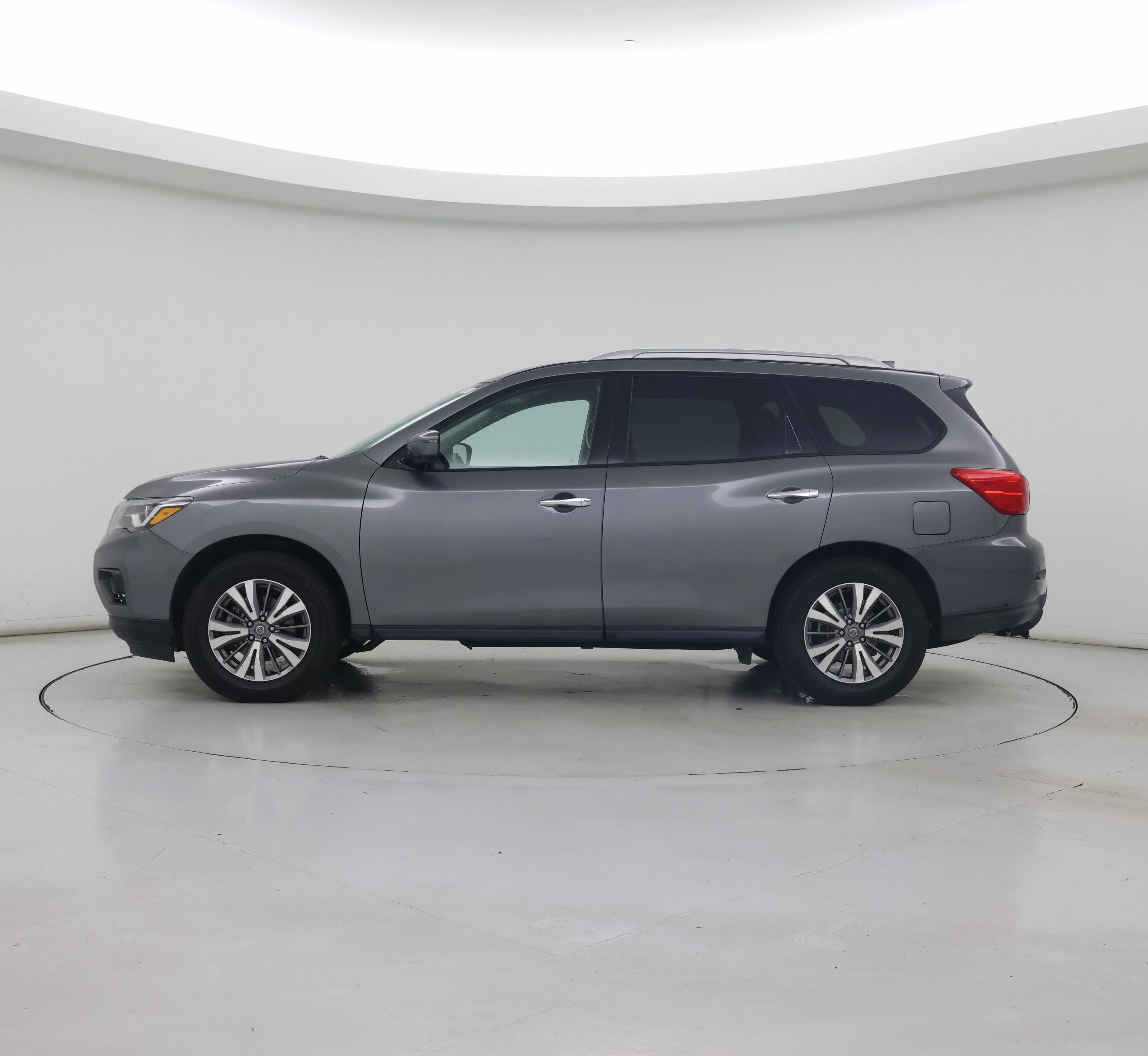 Thumbnail: 2020 Nissan Pathfinder - 3