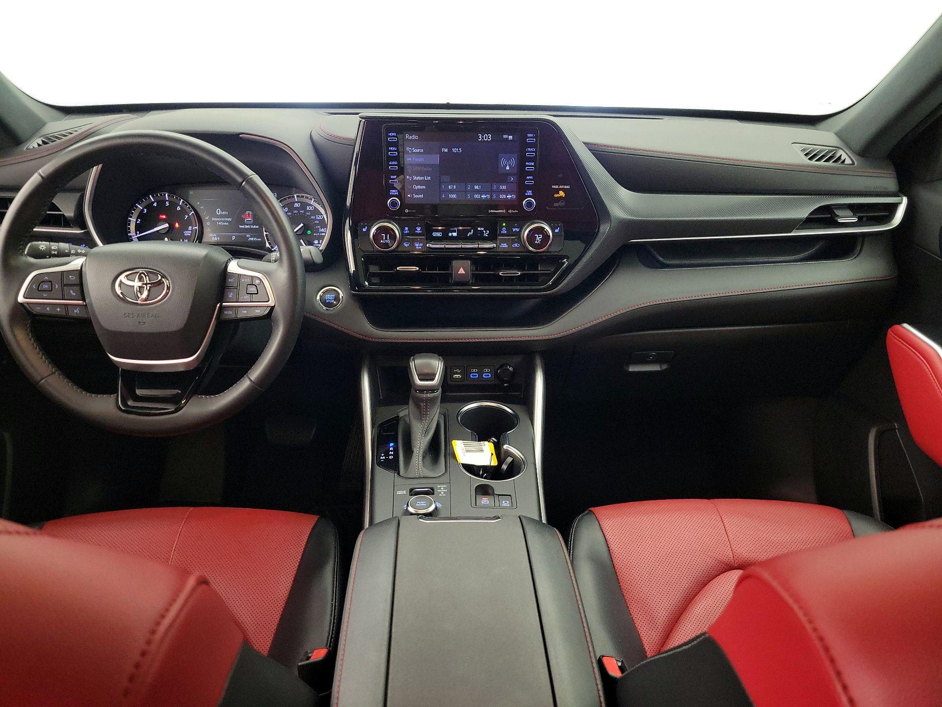 Thumbnail: 2022 Toyota Highlander - 9