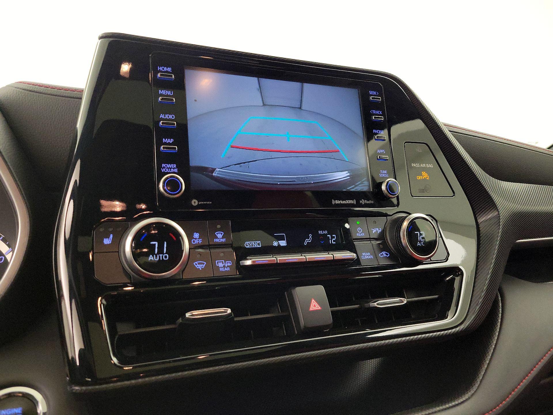 Thumbnail: 2022 Toyota Highlander - 14