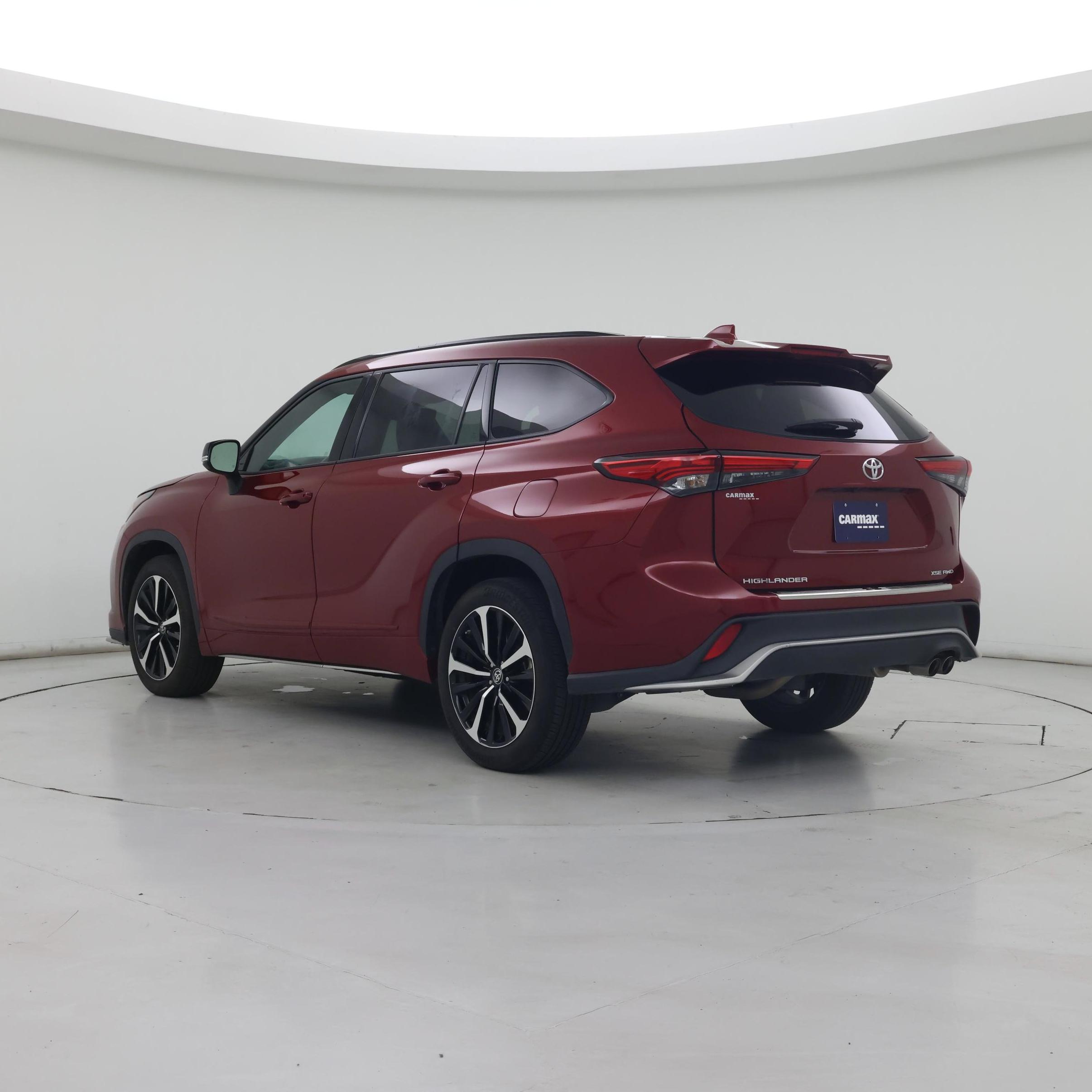 Thumbnail: 2022 Toyota Highlander - 2