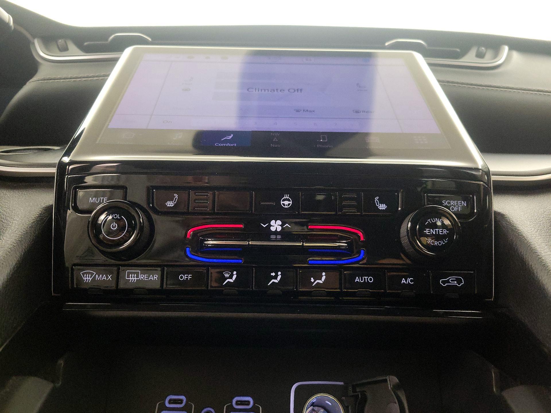 Thumbnail: 2023 Jeep Grand Cherokee - 16