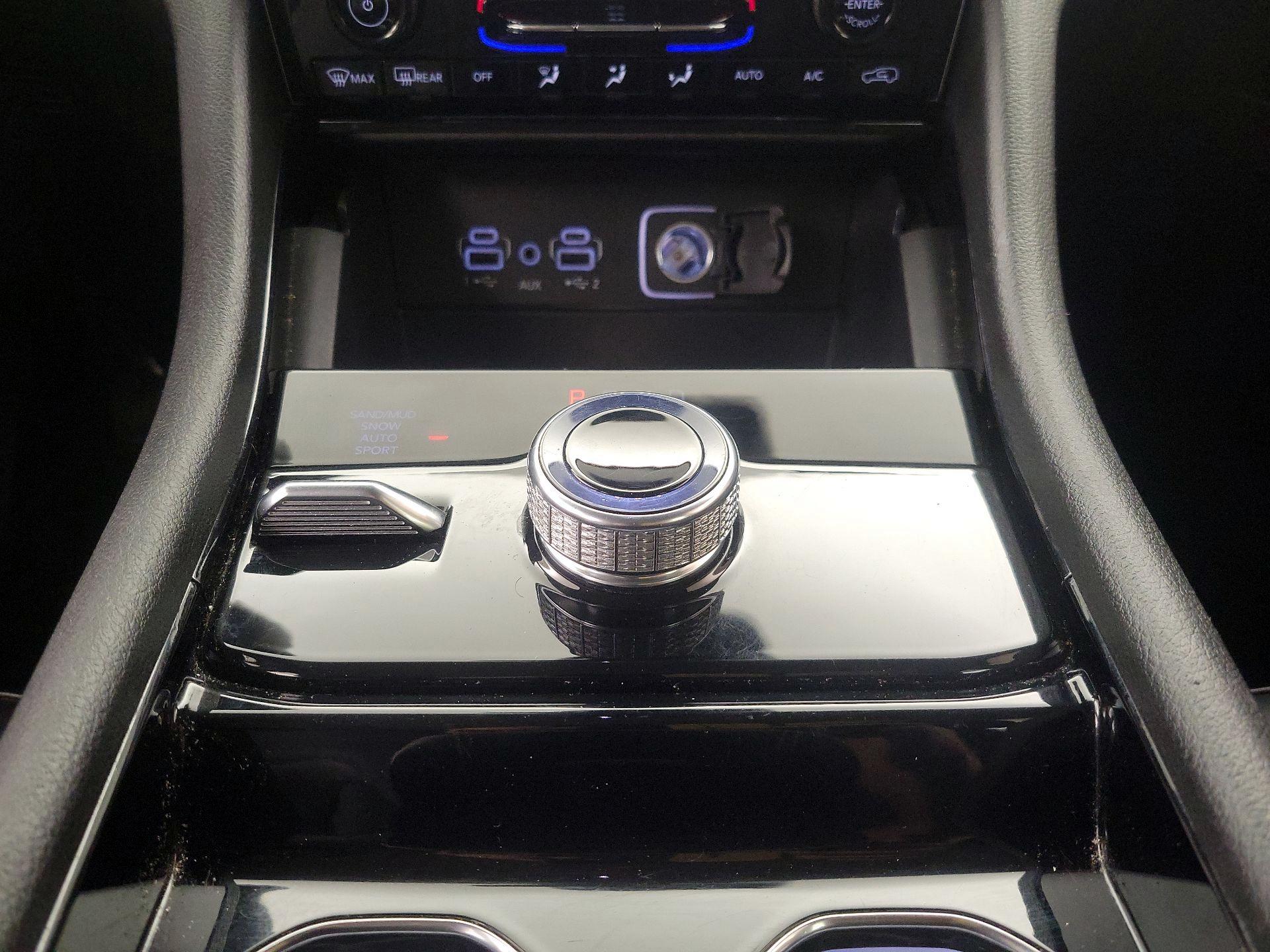 Thumbnail: 2023 Jeep Grand Cherokee - 17