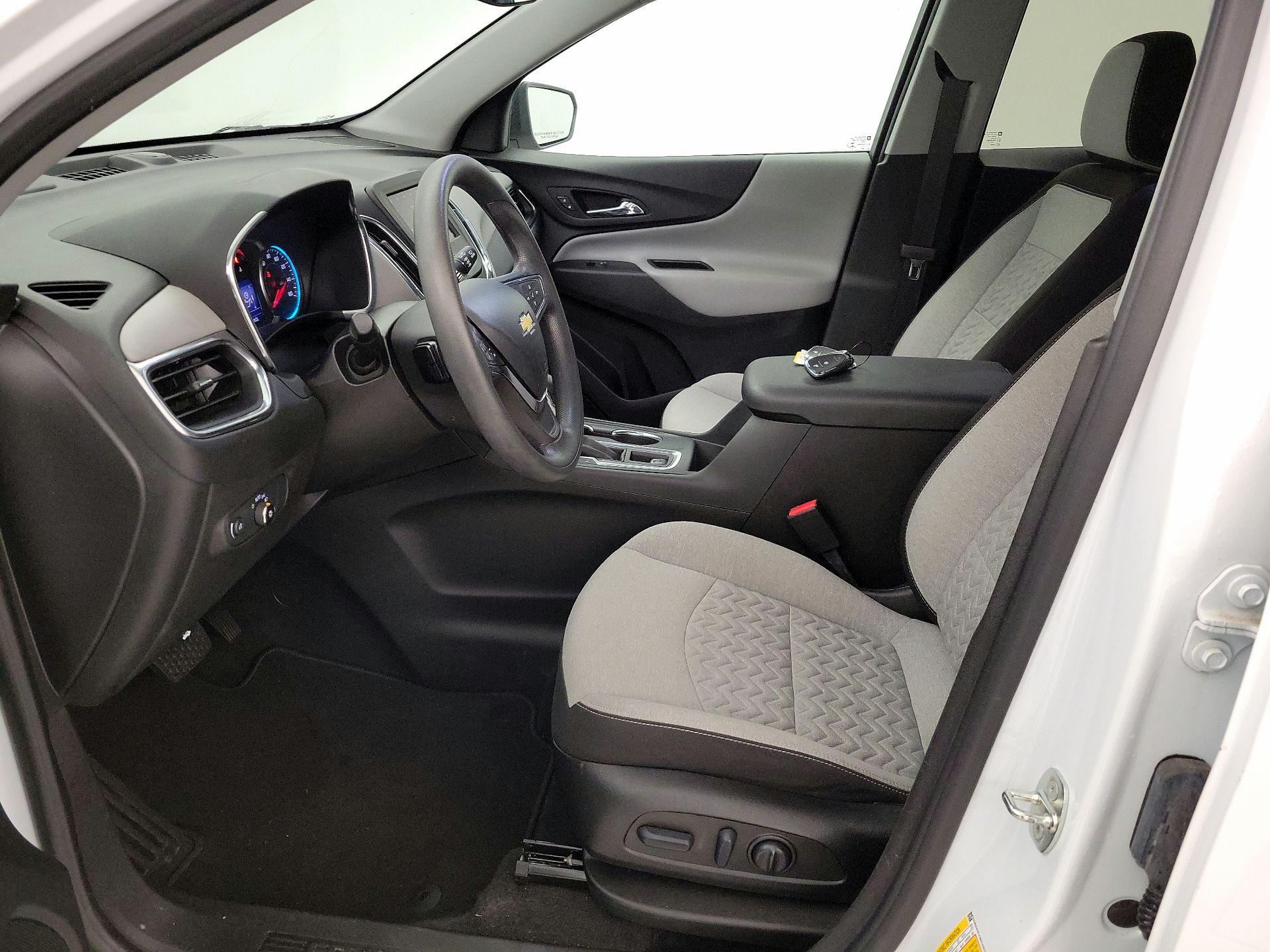 Thumbnail: 2022 Chevrolet Equinox - 11