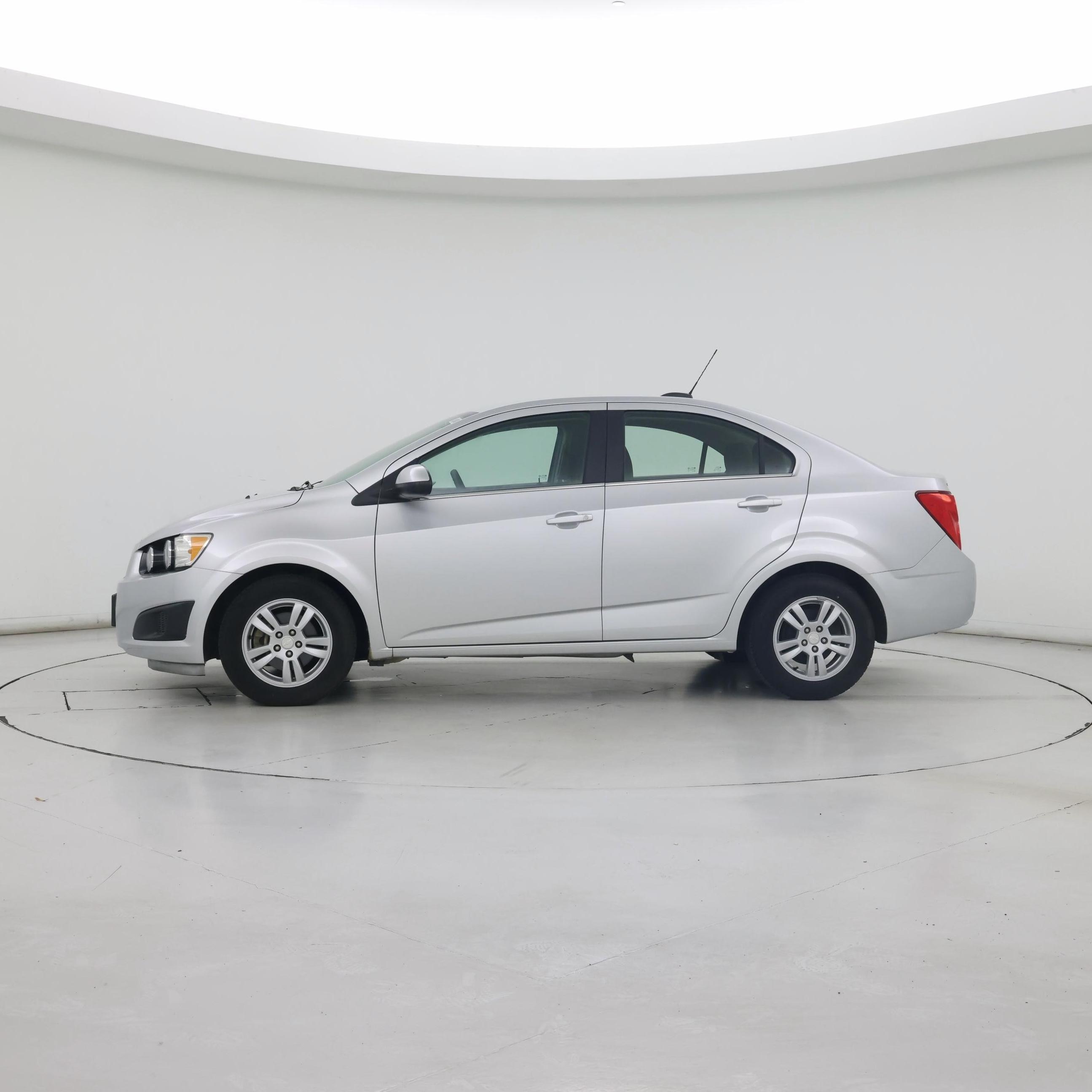 Thumbnail: 2016 Chevrolet Sonic - 3