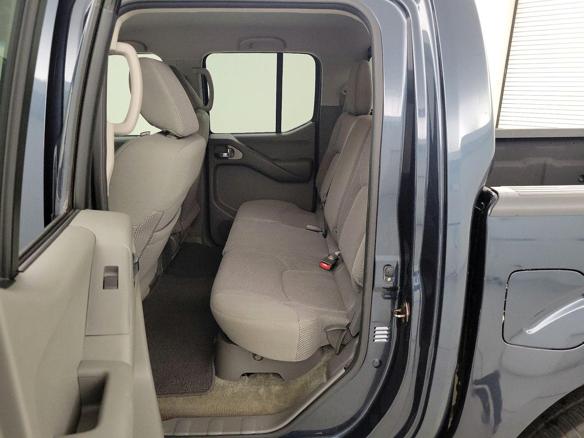 Thumbnail: 2016 Nissan Frontier - 18