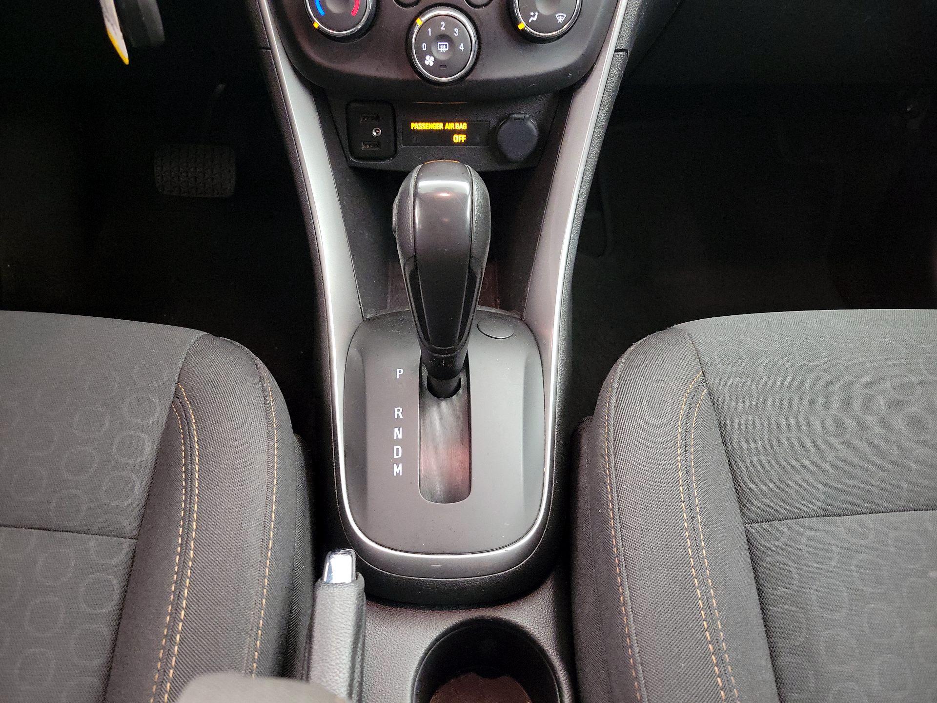 Thumbnail: 2022 Chevrolet Trax - 17