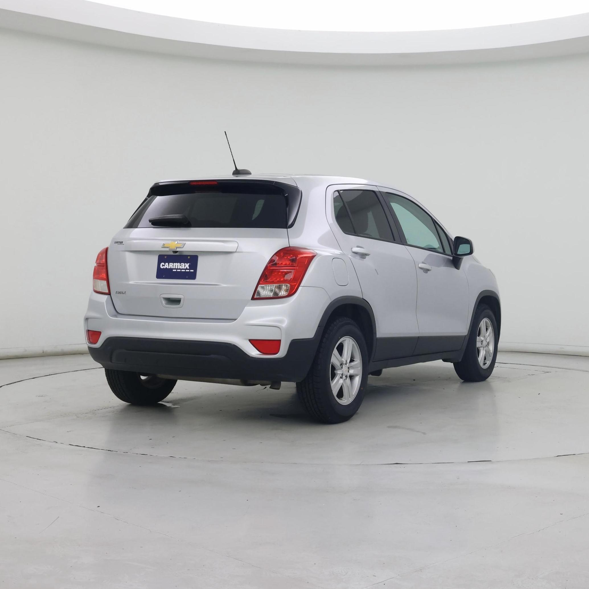 Thumbnail: 2022 Chevrolet Trax - 8
