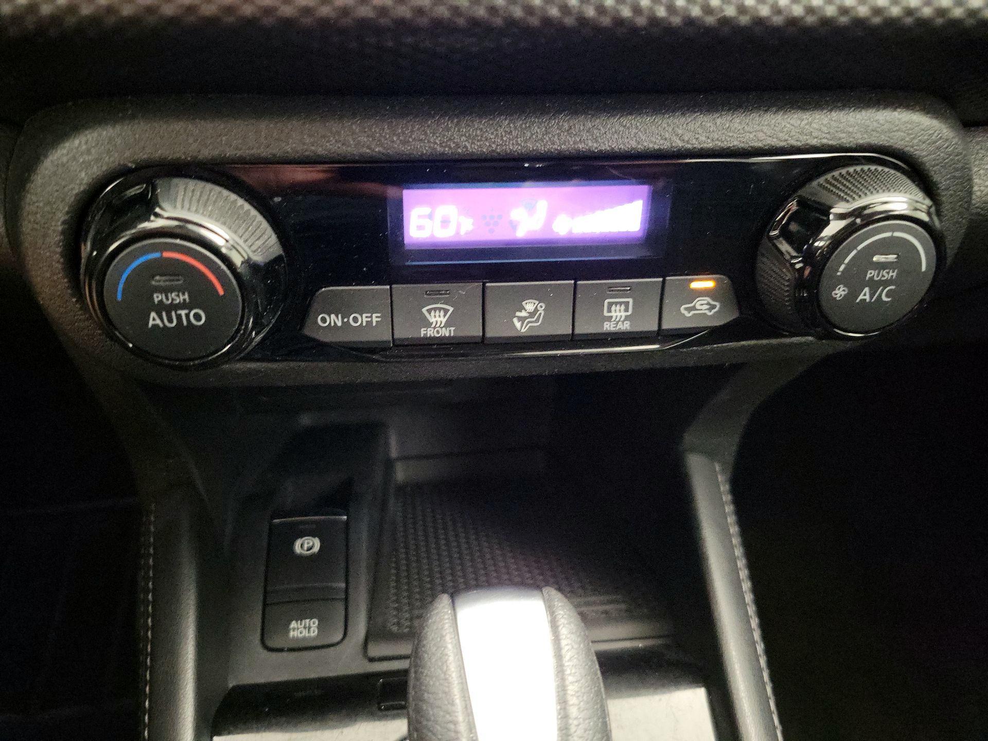 Thumbnail: 2021 Nissan Kicks - 15