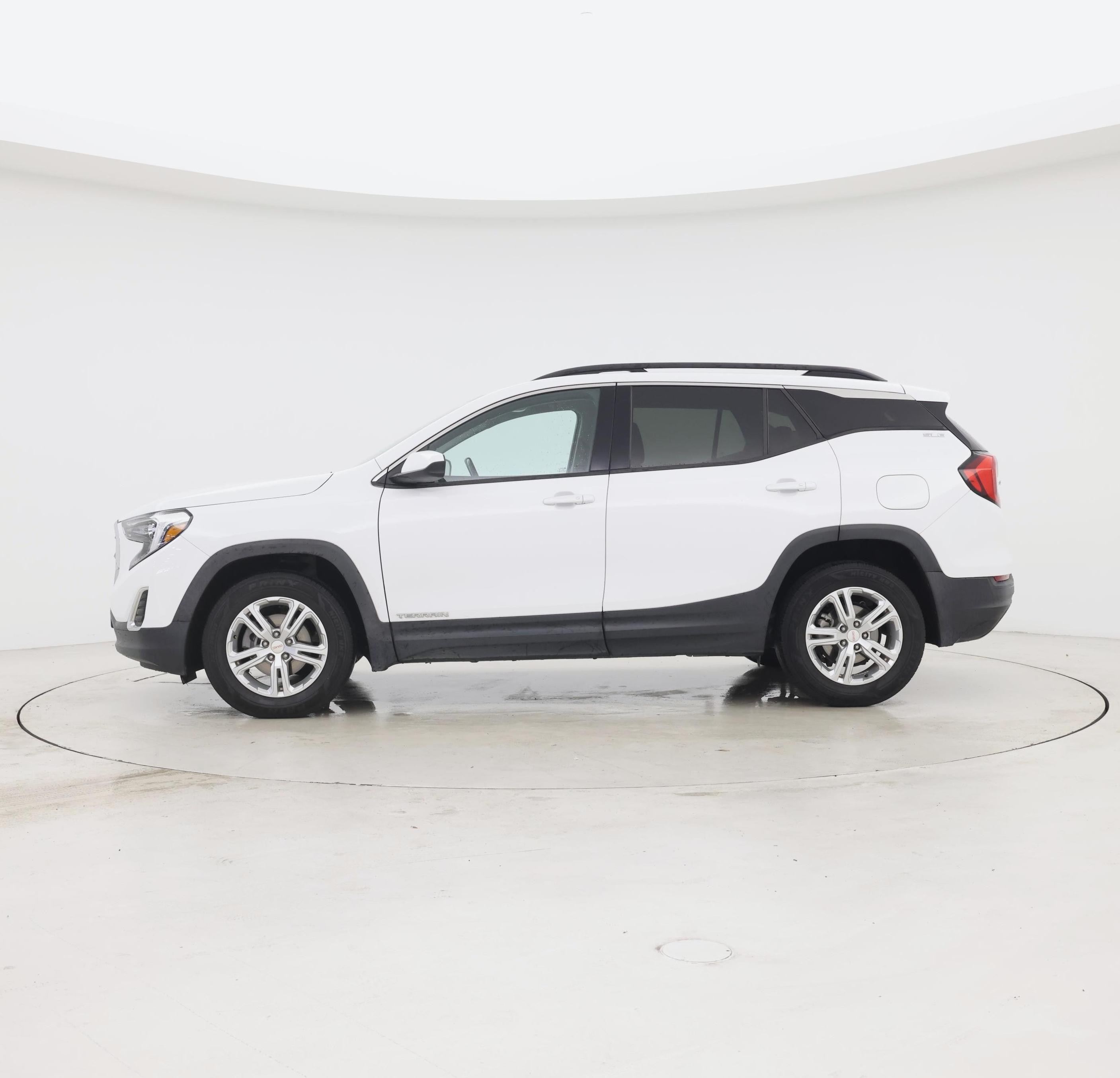 Thumbnail: 2020 GMC Terrain - 3