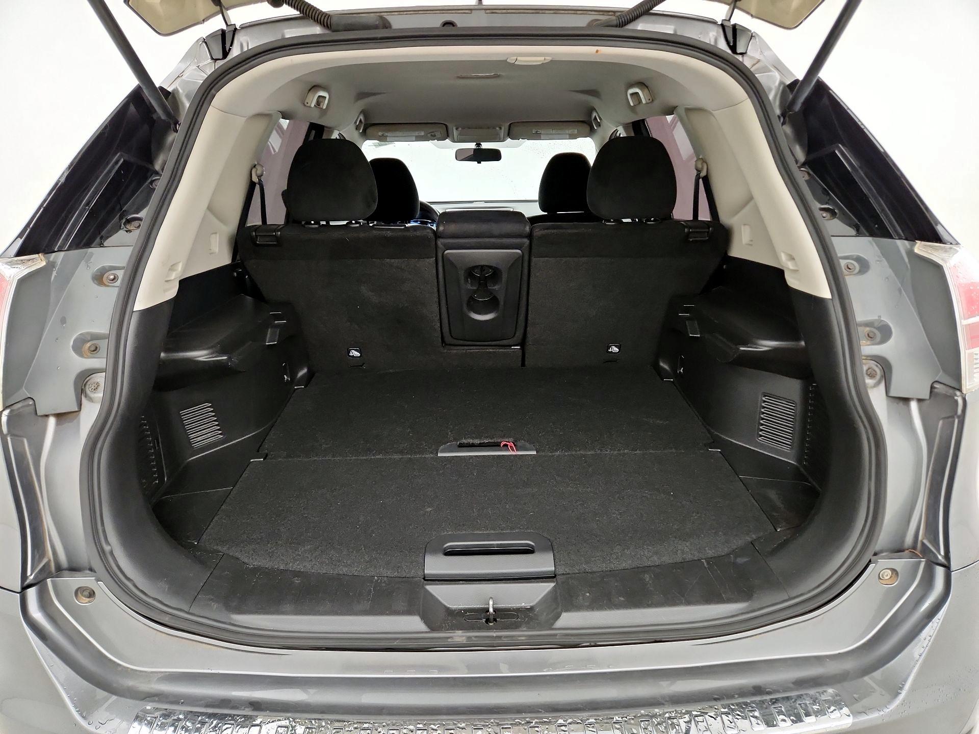 Thumbnail: 2016 Nissan Rogue - 19