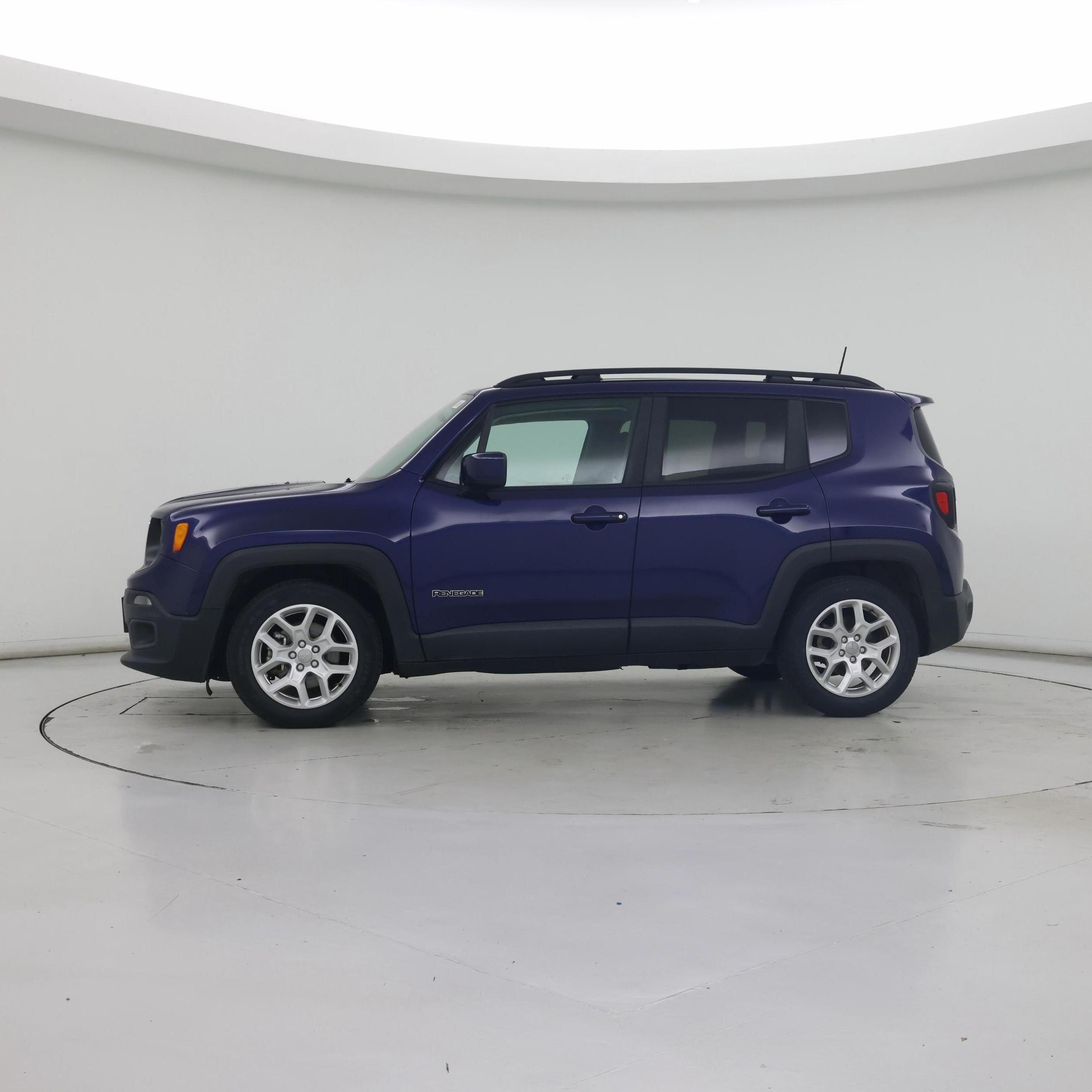 Thumbnail: 2018 Jeep Renegade - 3
