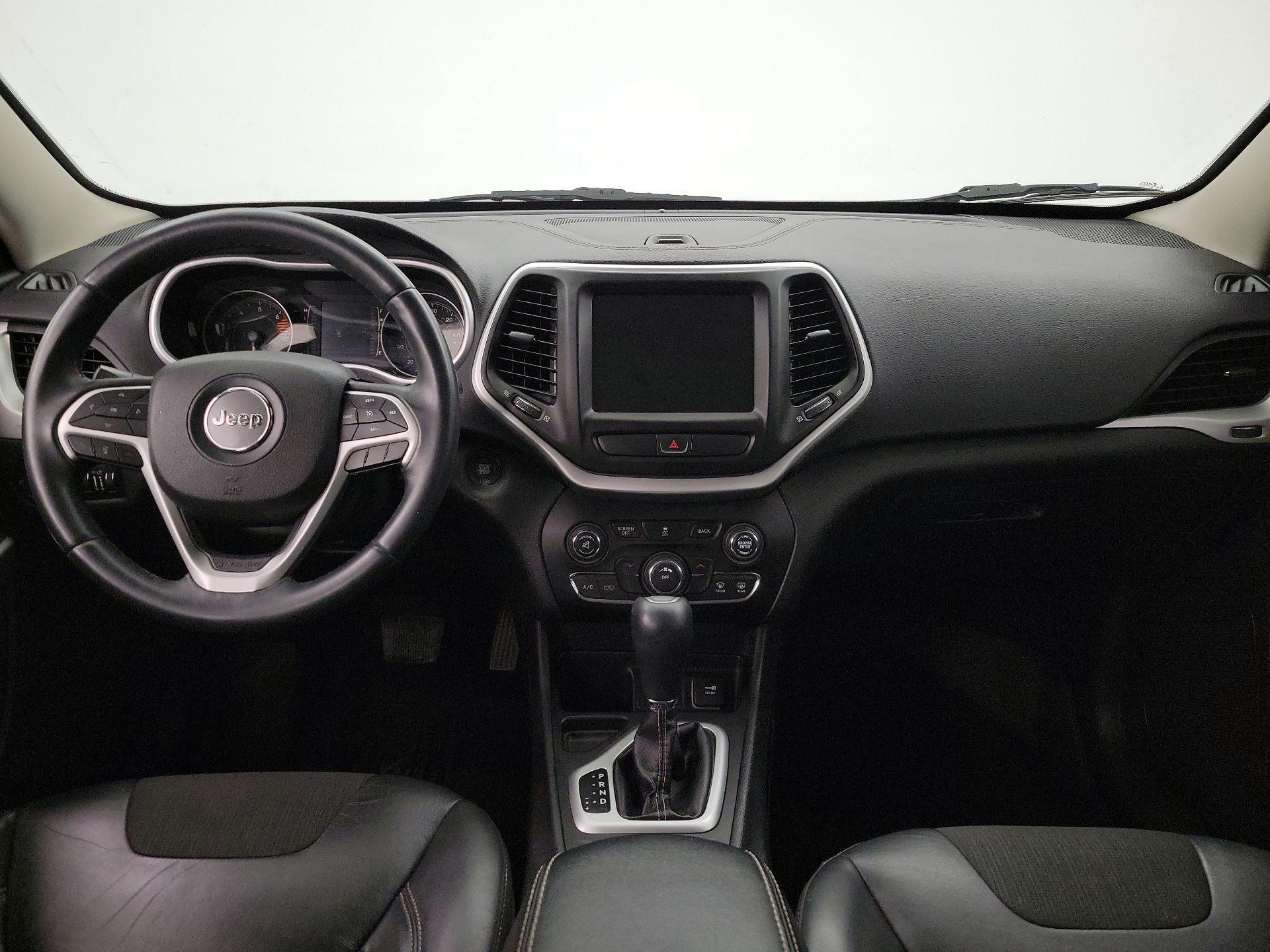 Thumbnail: 2018 Jeep Cherokee - 9