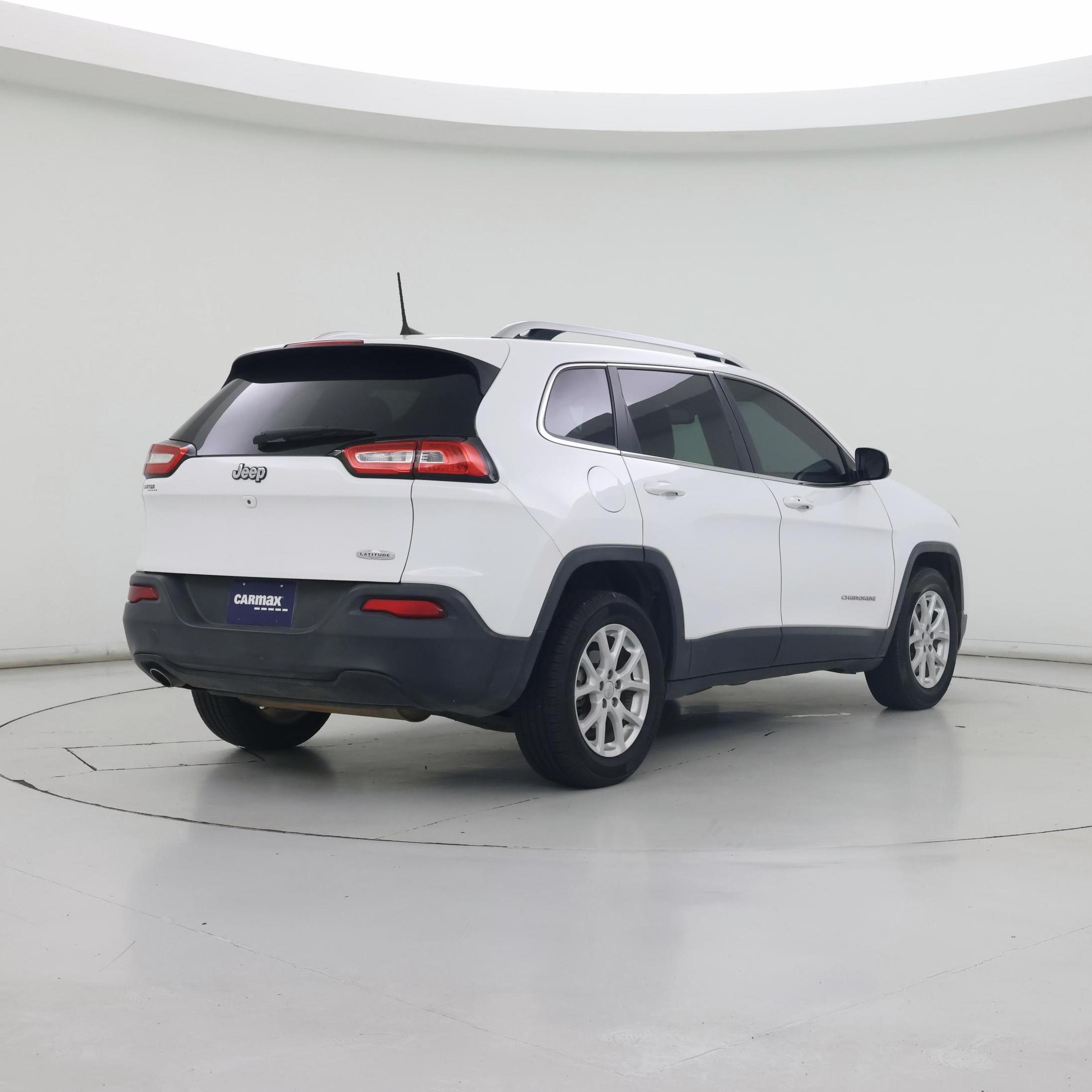 Thumbnail: 2018 Jeep Cherokee - 8