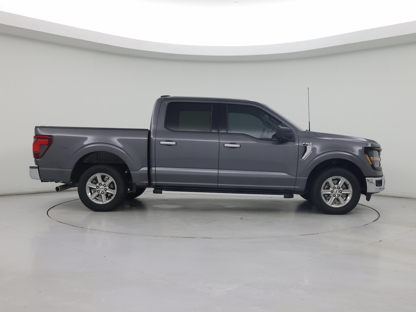 2024 Ford F-150 XLT - Photo 8
