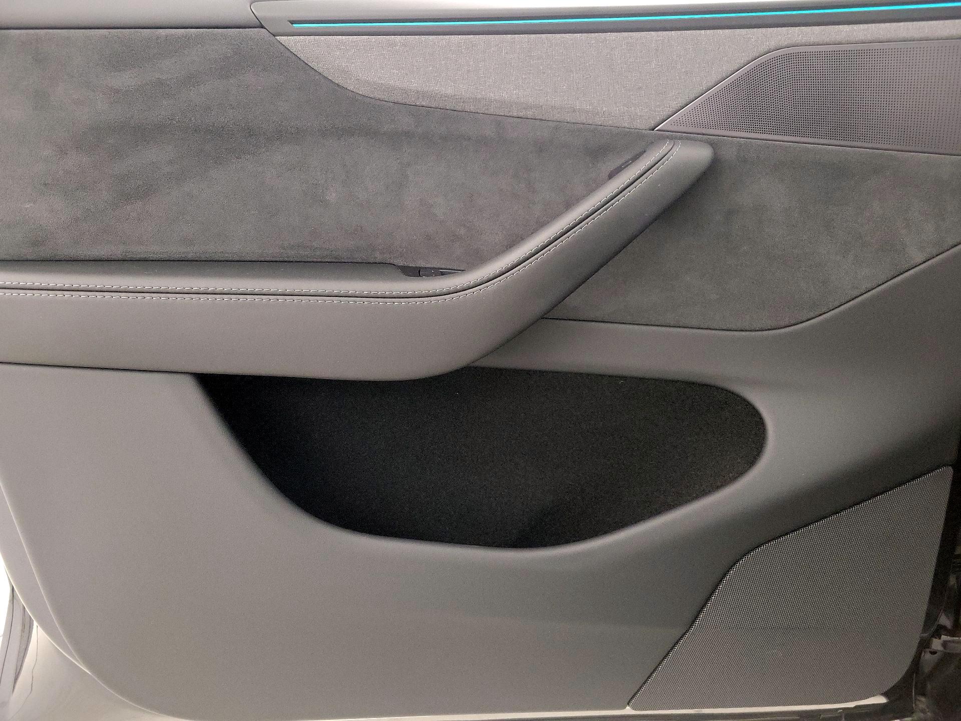 Thumbnail: 2026 Tesla Model Y - 12