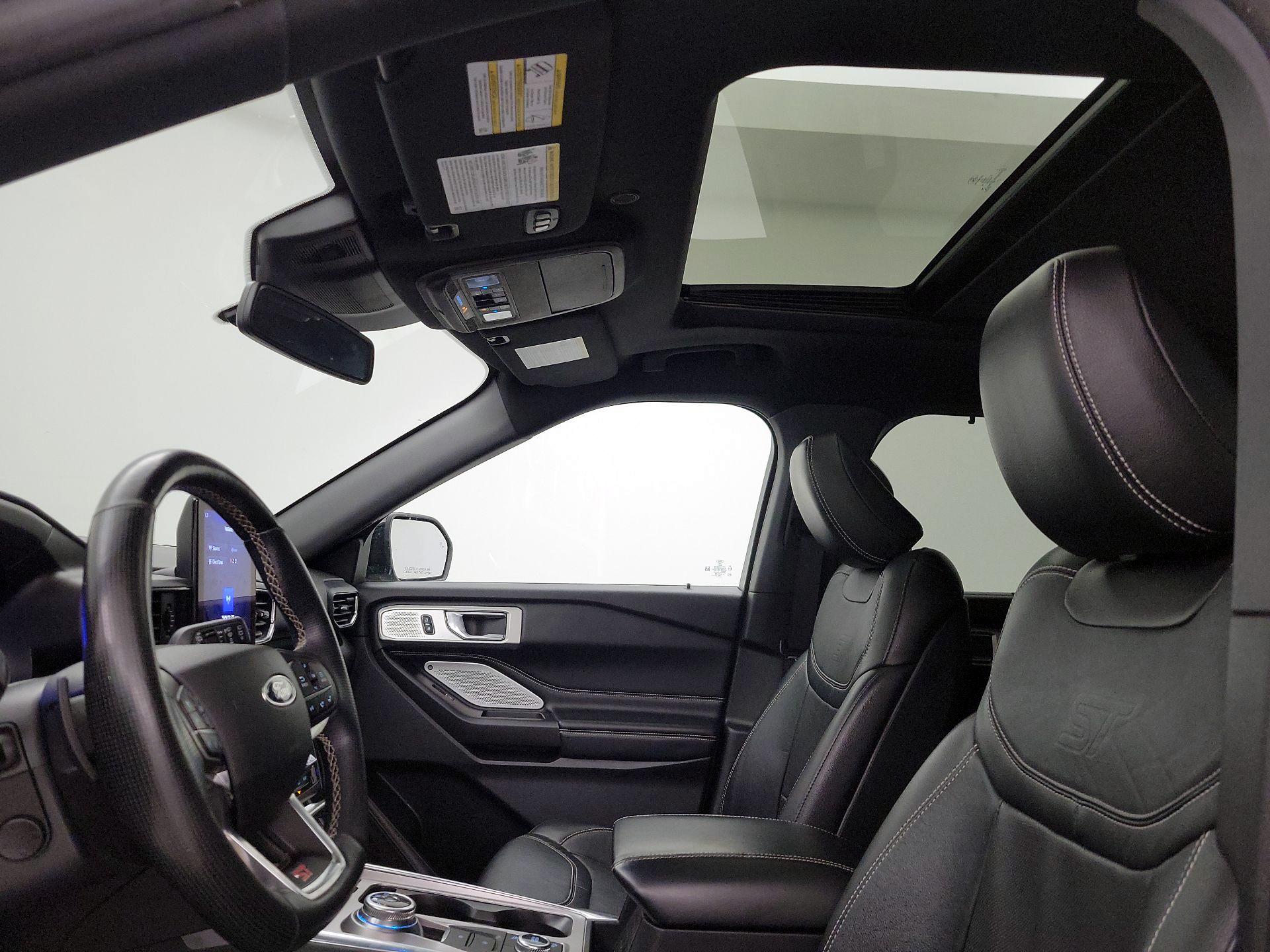 Thumbnail: 2020 Ford Explorer - 18