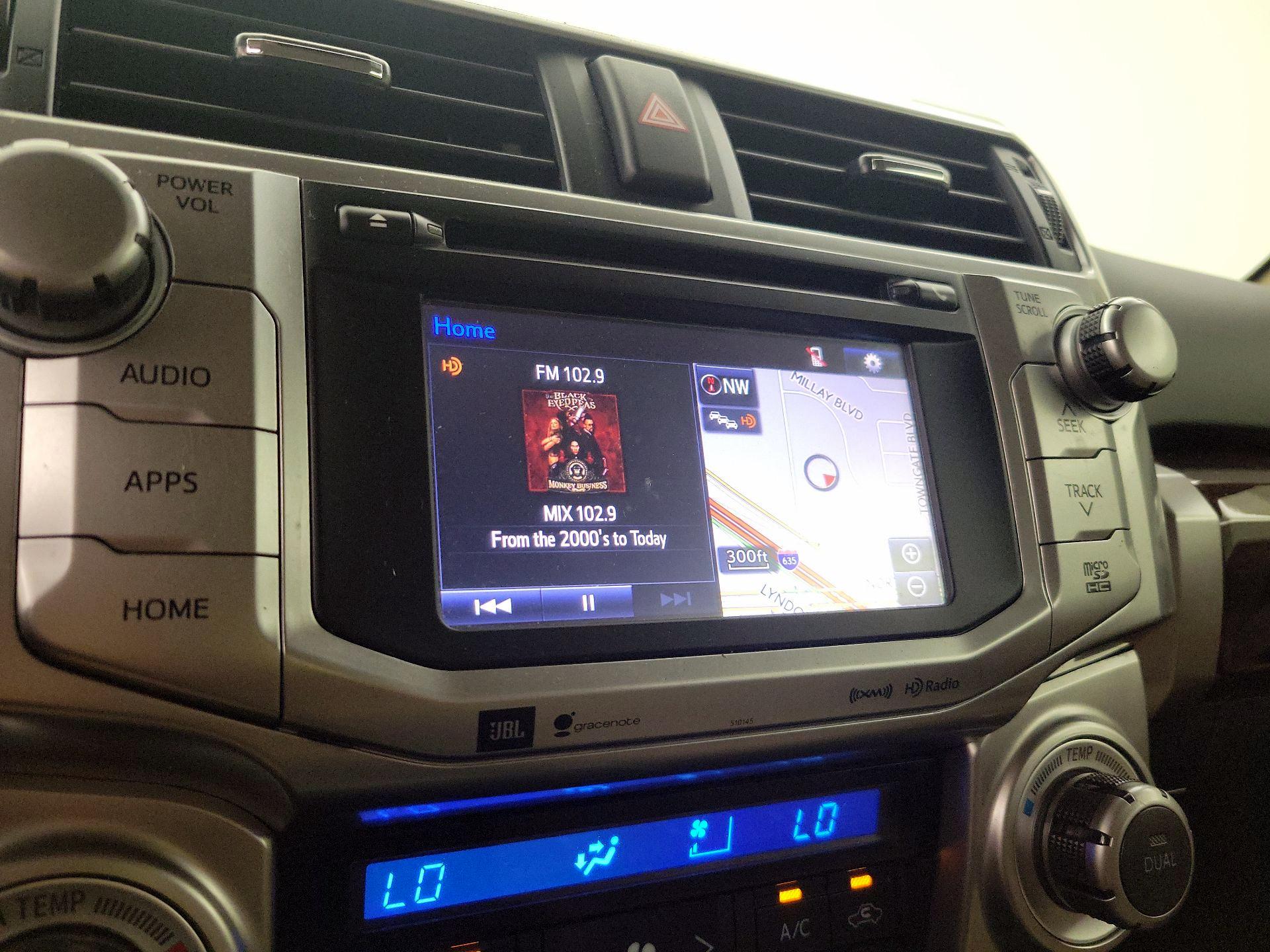 Thumbnail: 2016 Toyota 4Runner - 15