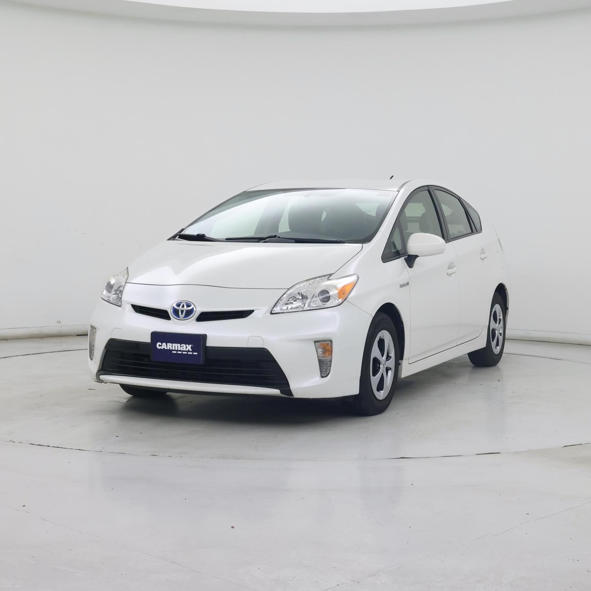 Thumbnail: 2015 Toyota Prius - 4