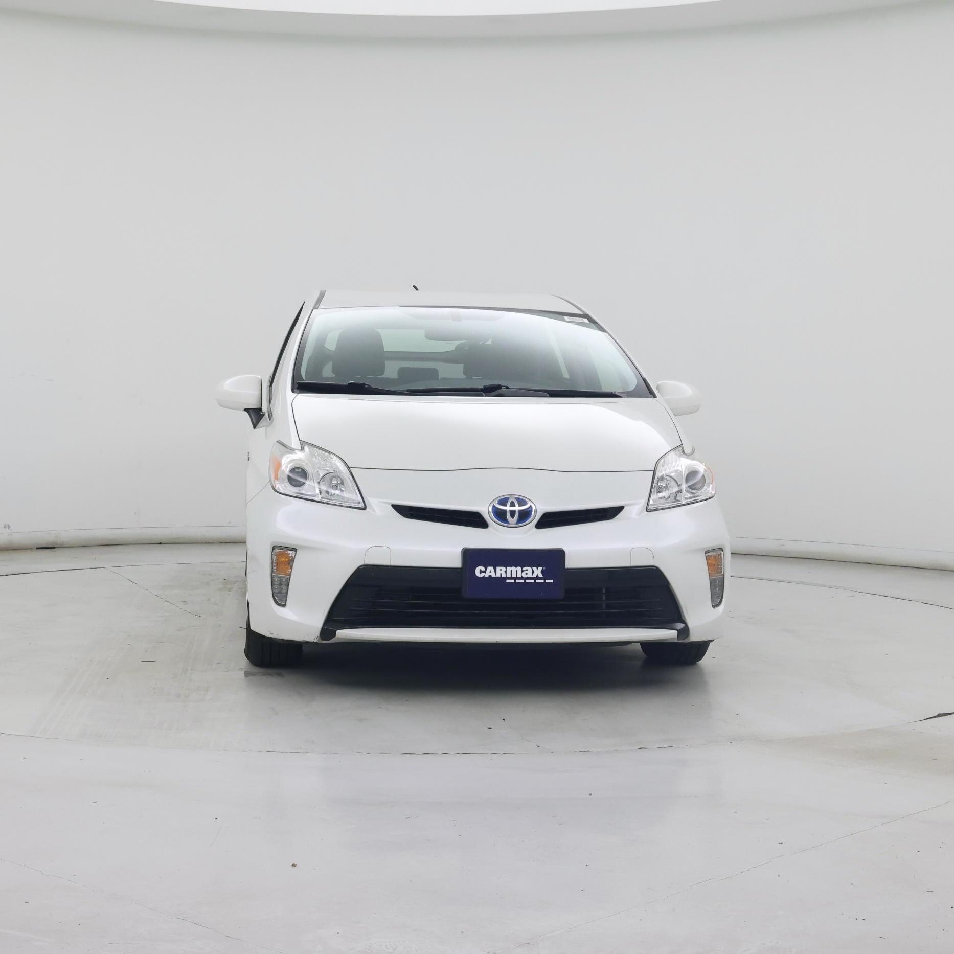 Thumbnail: 2015 Toyota Prius - 5