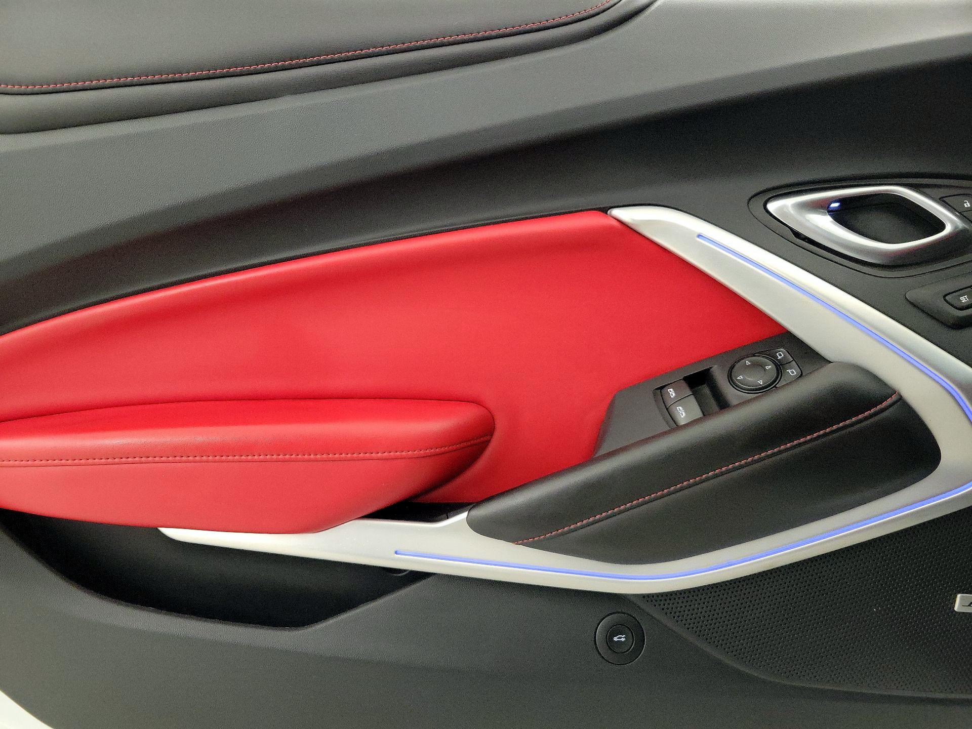 Thumbnail: 2018 Chevrolet Camaro - 12