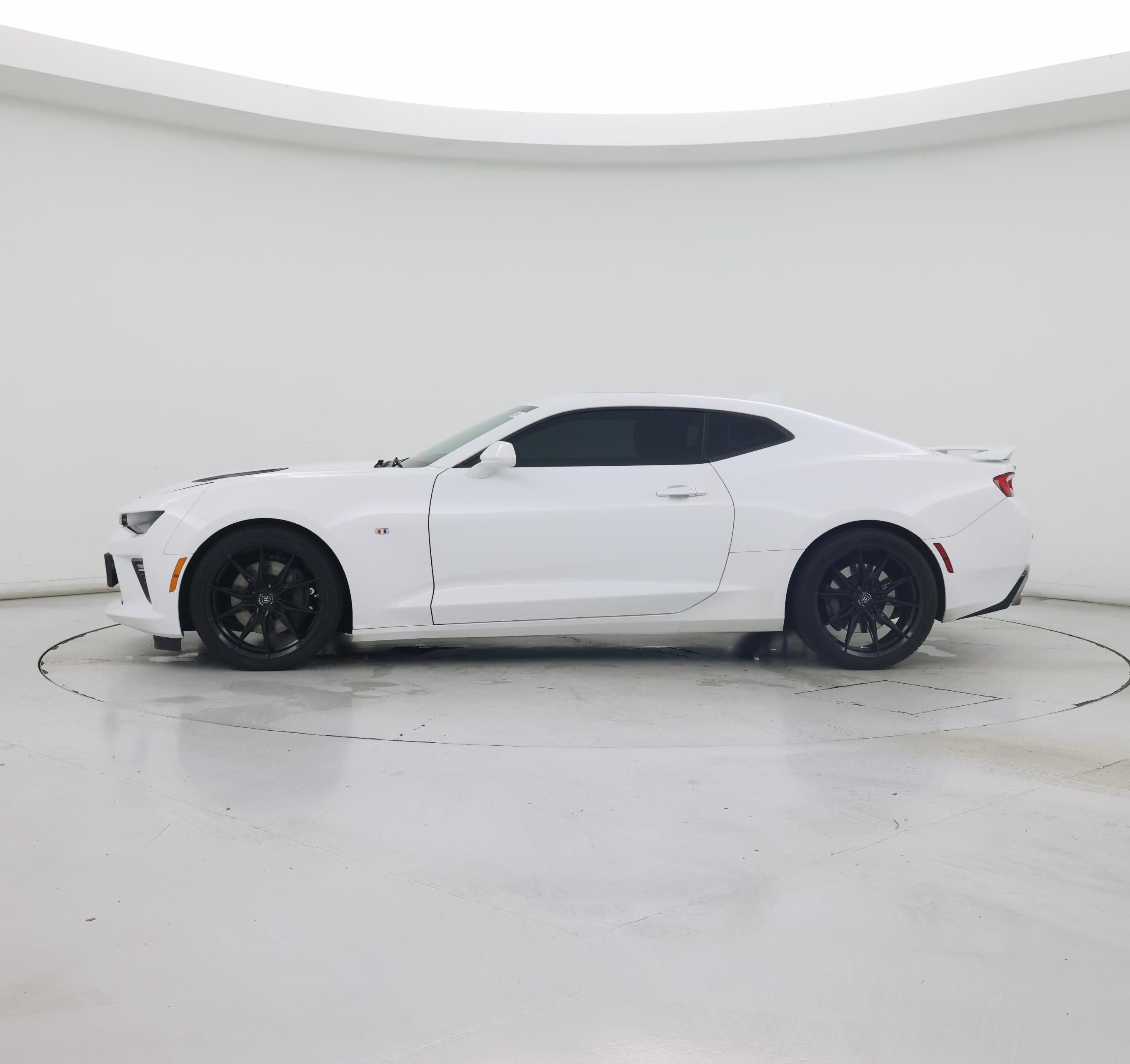 Thumbnail: 2018 Chevrolet Camaro - 3